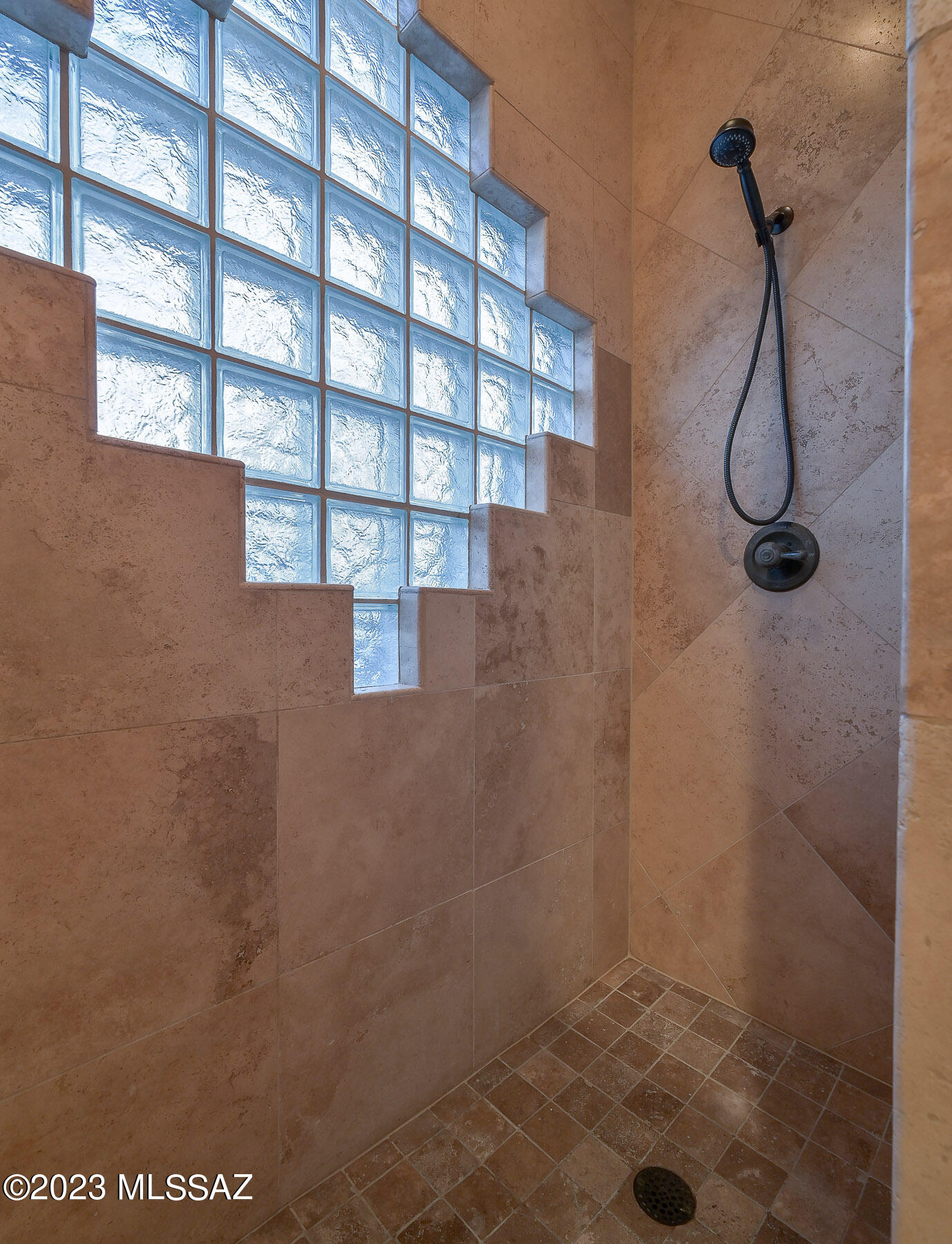 Coyote Creek (1-395) - Residential