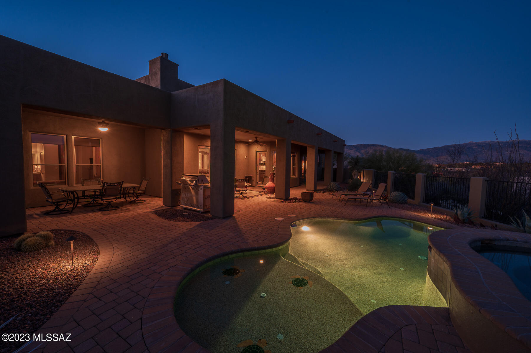 Coyote Creek (1-395) - Residential