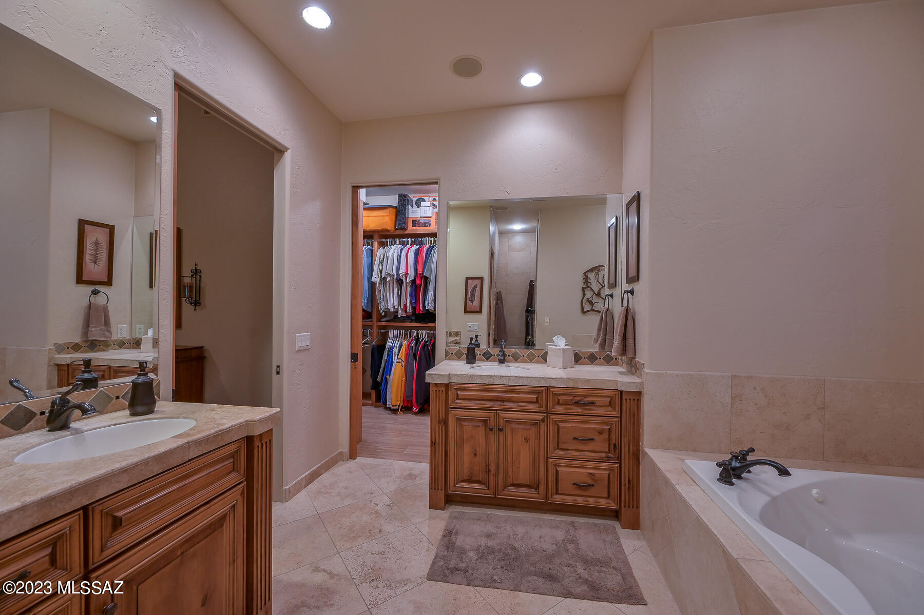 Coyote Creek (1-395) - Residential