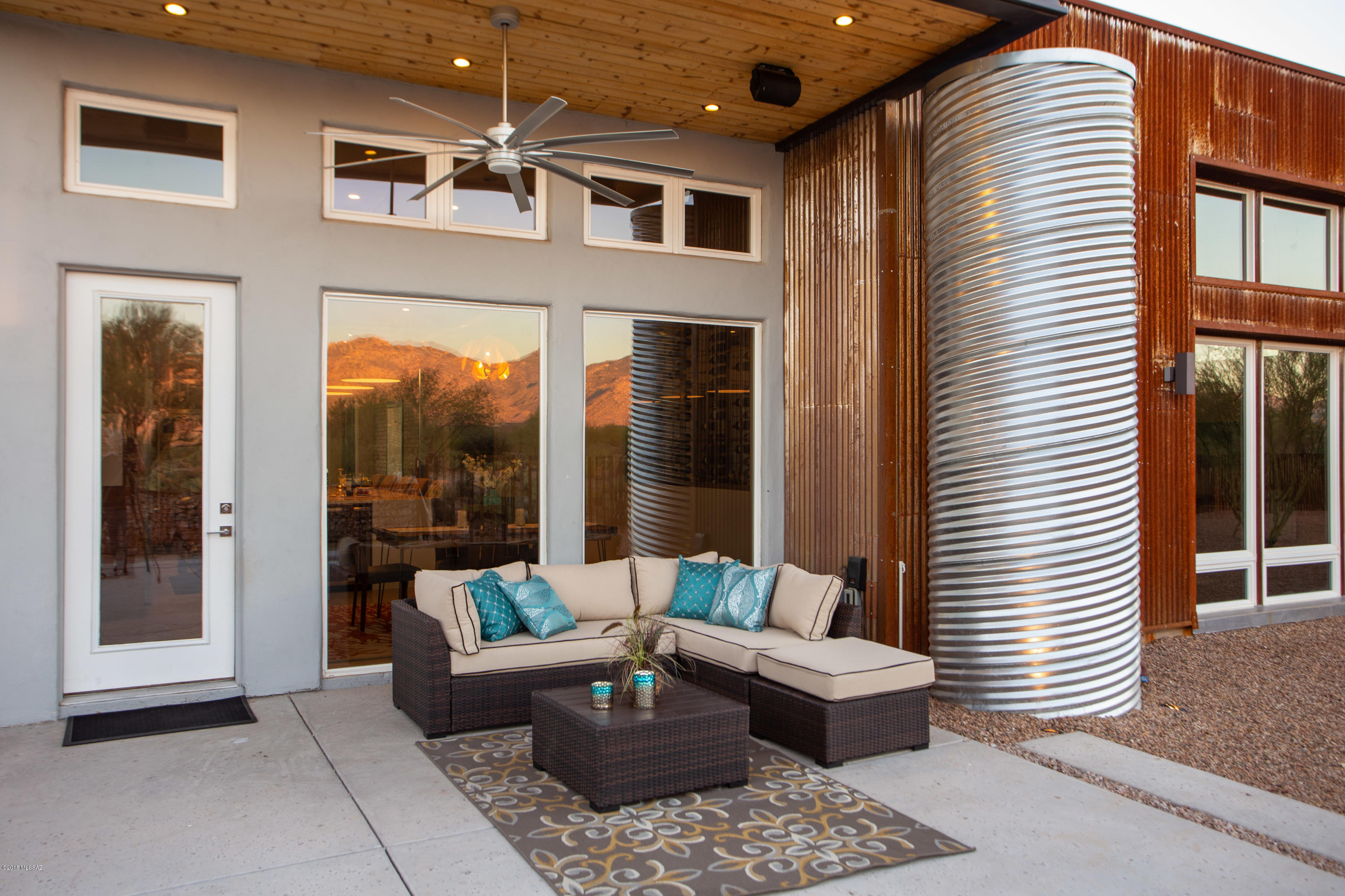 La Cholla Airpark - Residential