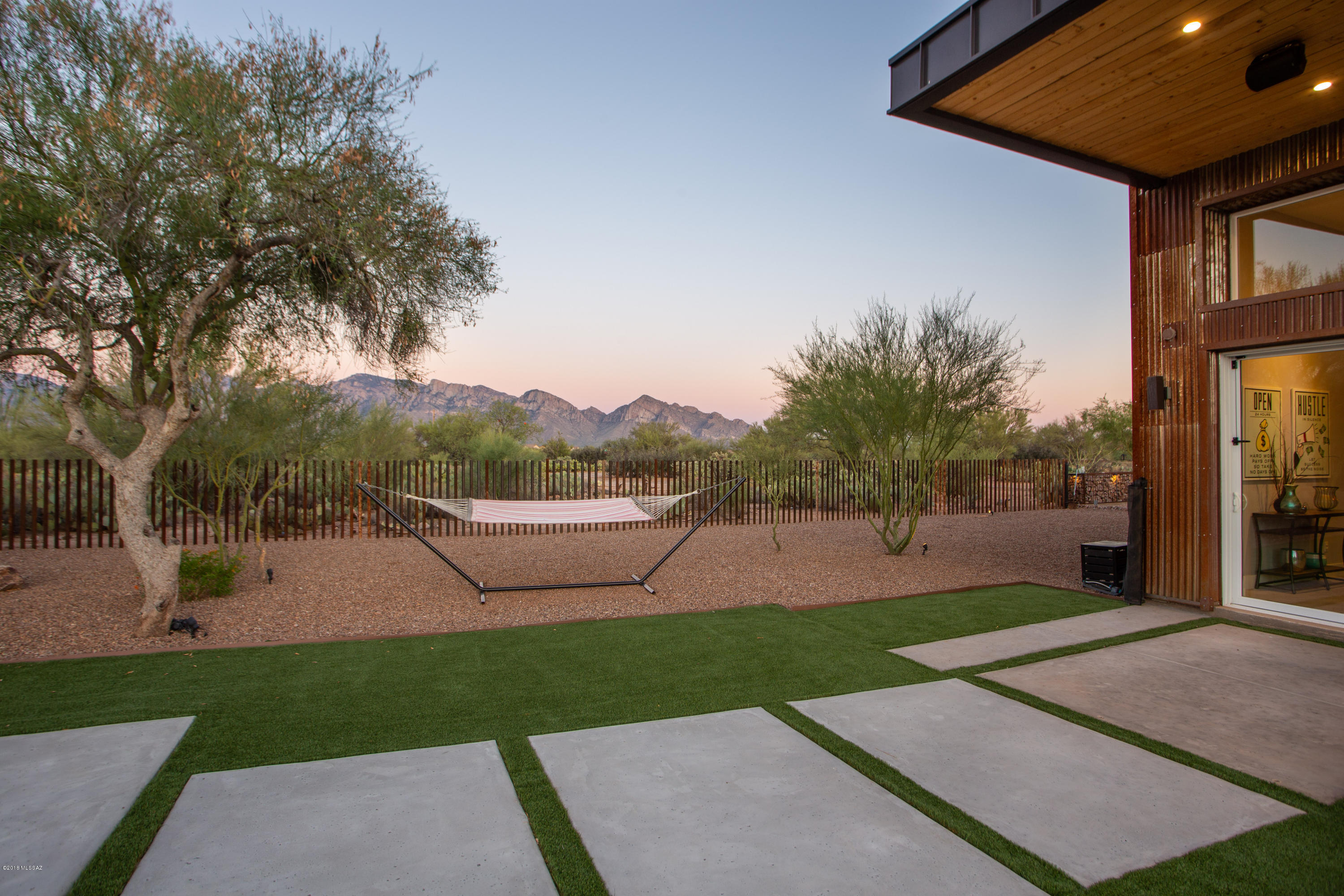 La Cholla Airpark - Residential
