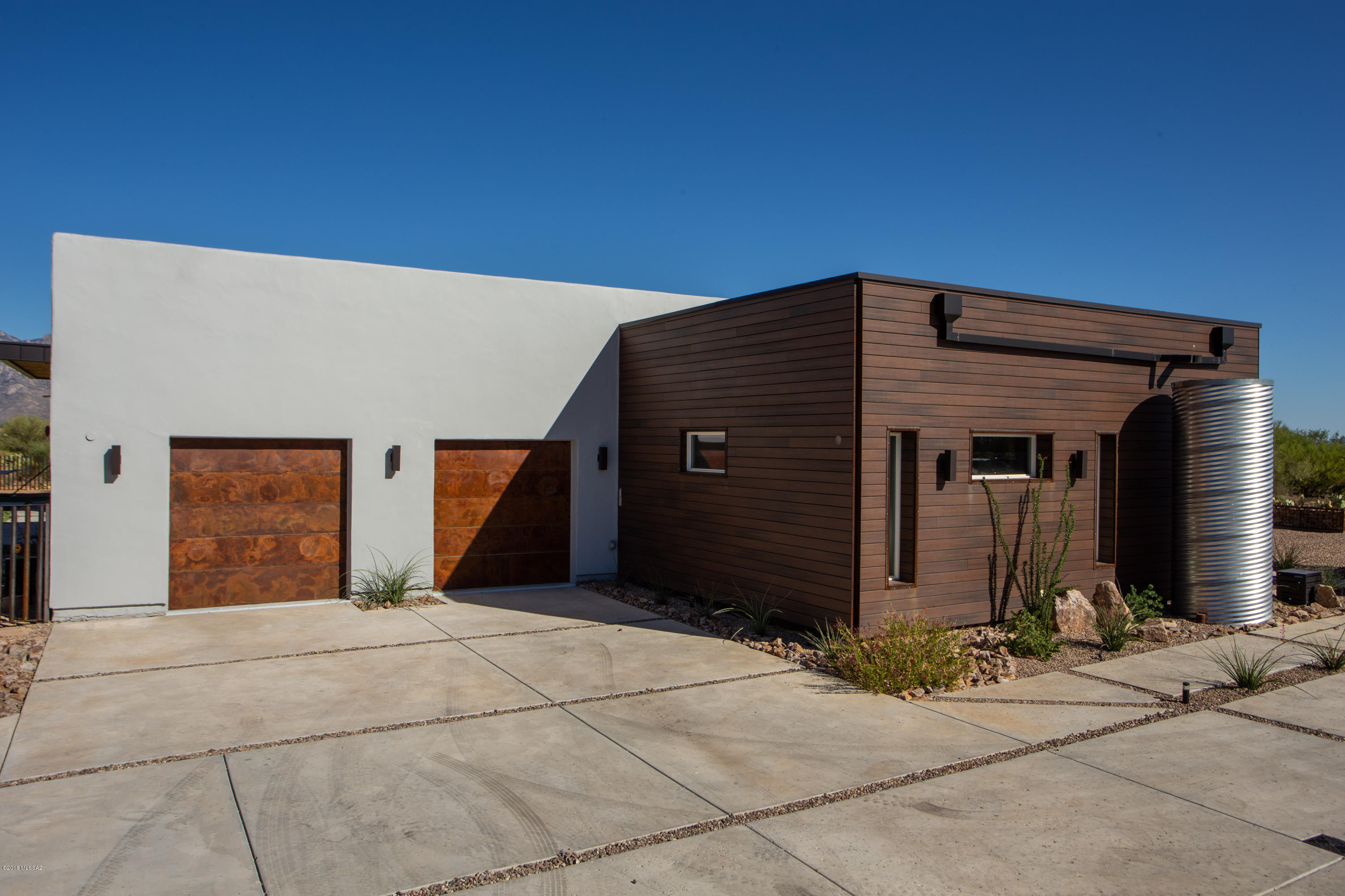 La Cholla Airpark - Residential