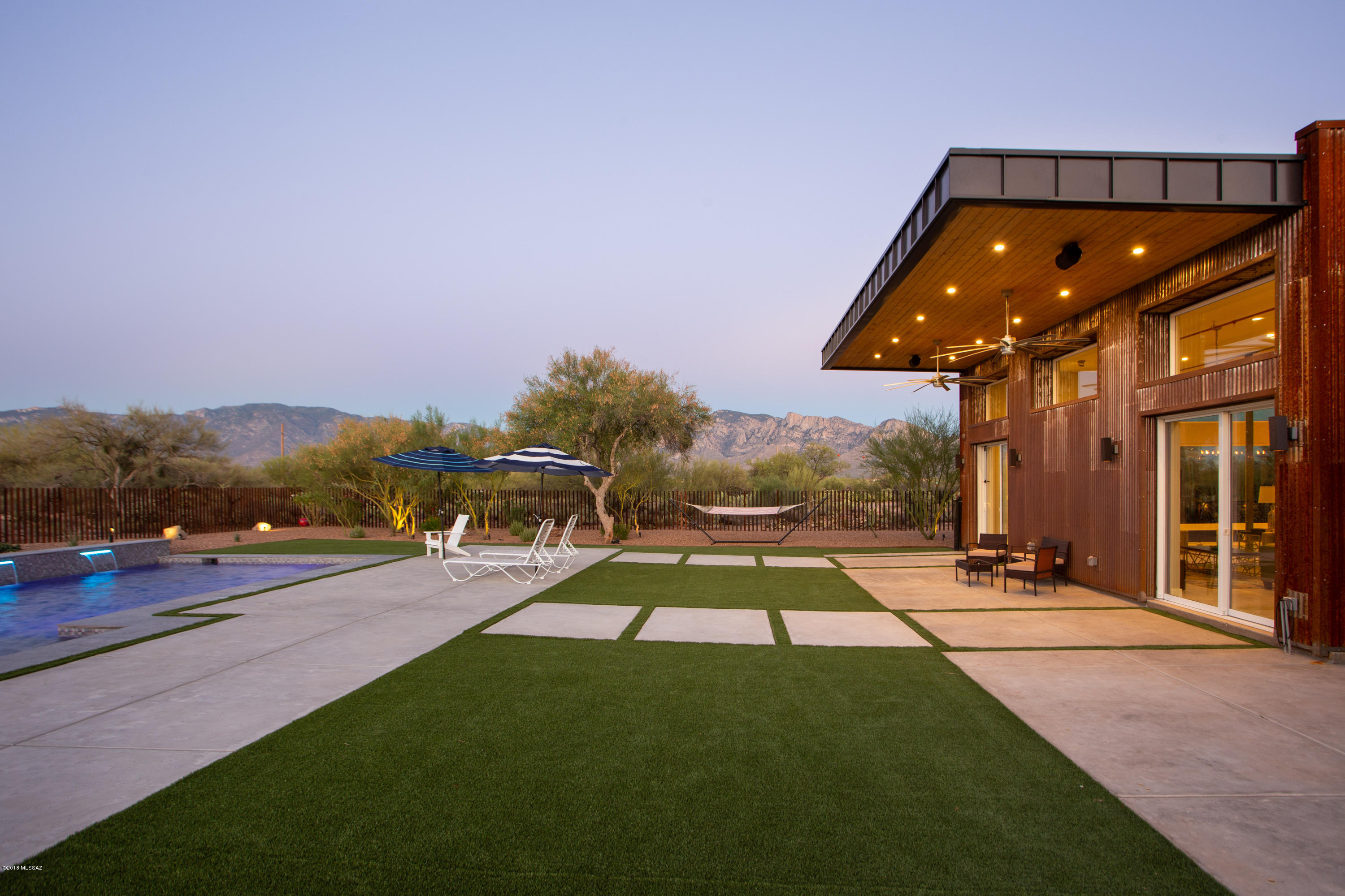 La Cholla Airpark - Residential