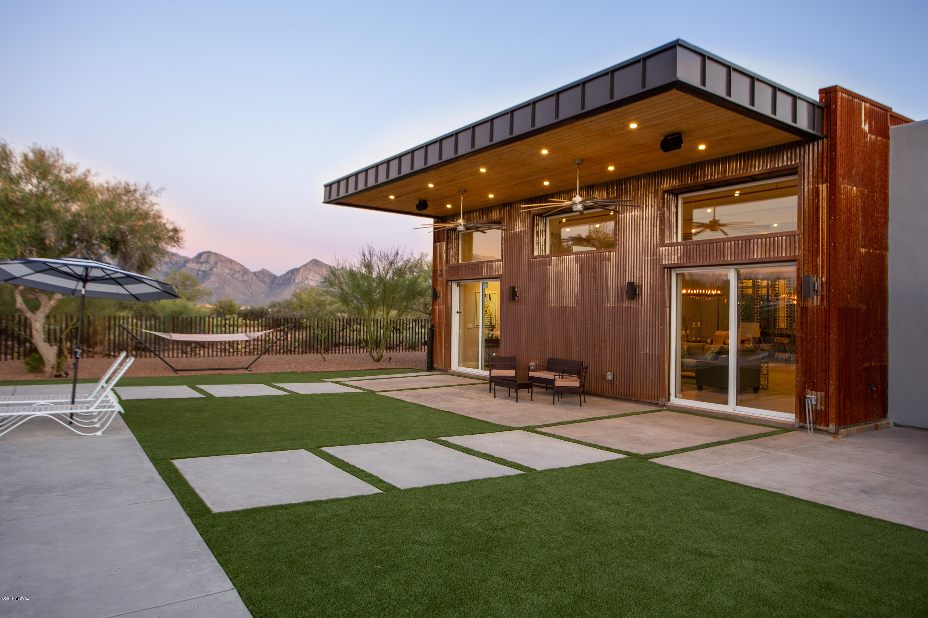 La Cholla Airpark - Residential