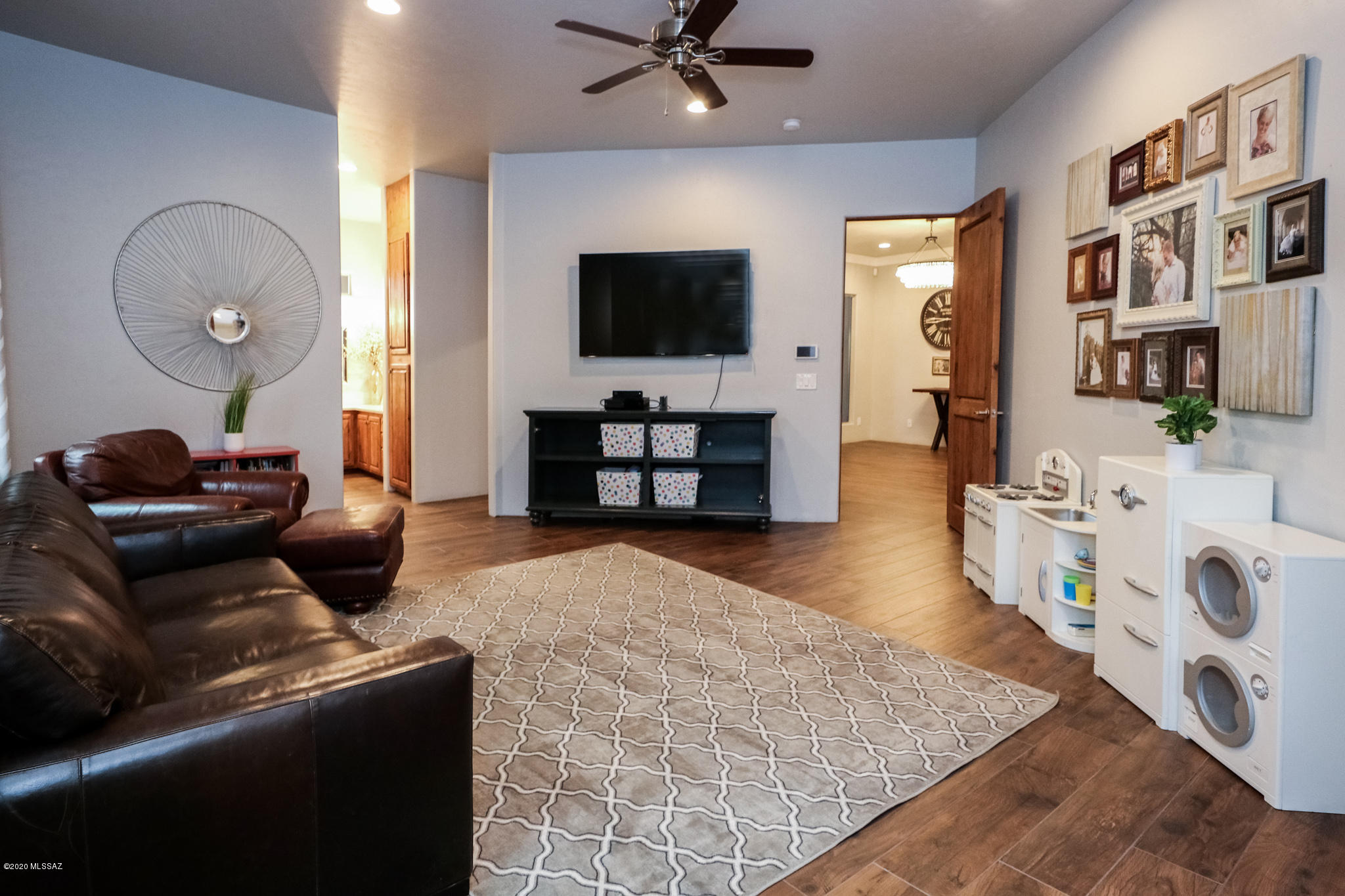Snyder Creek Canyon (1-29) - Residential