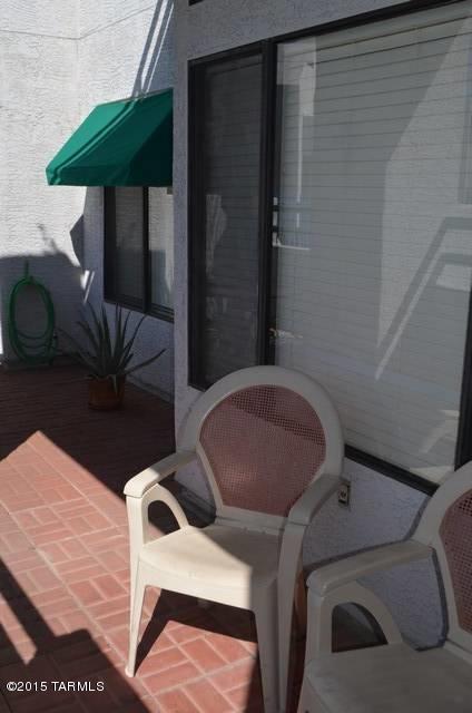 Summertree Condominiums (1-224) - Residential Lease