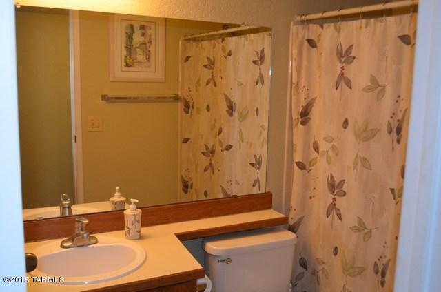 Summertree Condominiums (1-224) - Residential Lease