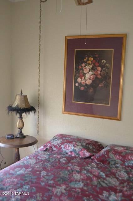 Summertree Condominiums (1-224) - Residential Lease