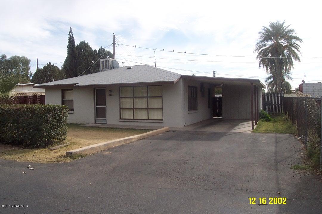 A cluster of 24 homes and apartments on Geronimo Ave. These are all separate properties that share the same driveway. Includes Tax codes 106-04-2860. 3276 N Geronimo is a SFR used as an office for all complexes. There are 5 houses, 8-2BR Apts. 5-1 BR Apartments and 4-3BR, 2- Studios