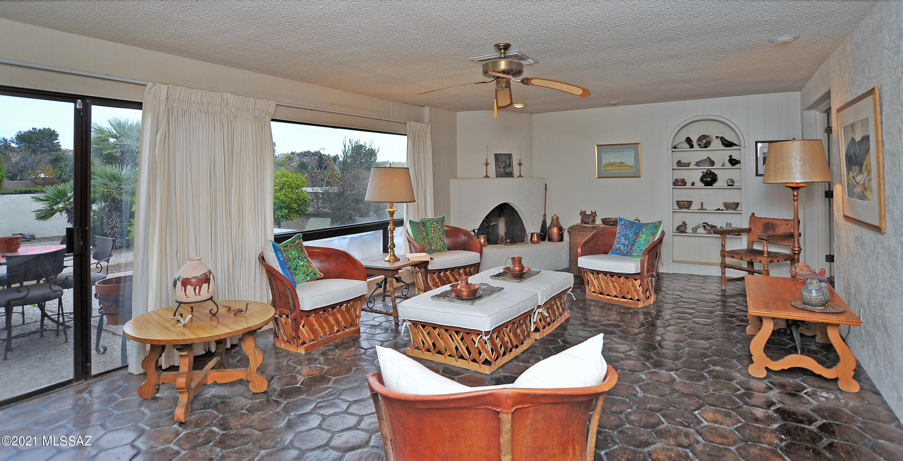 Casas Del Oro Norte (89-130) - Residential