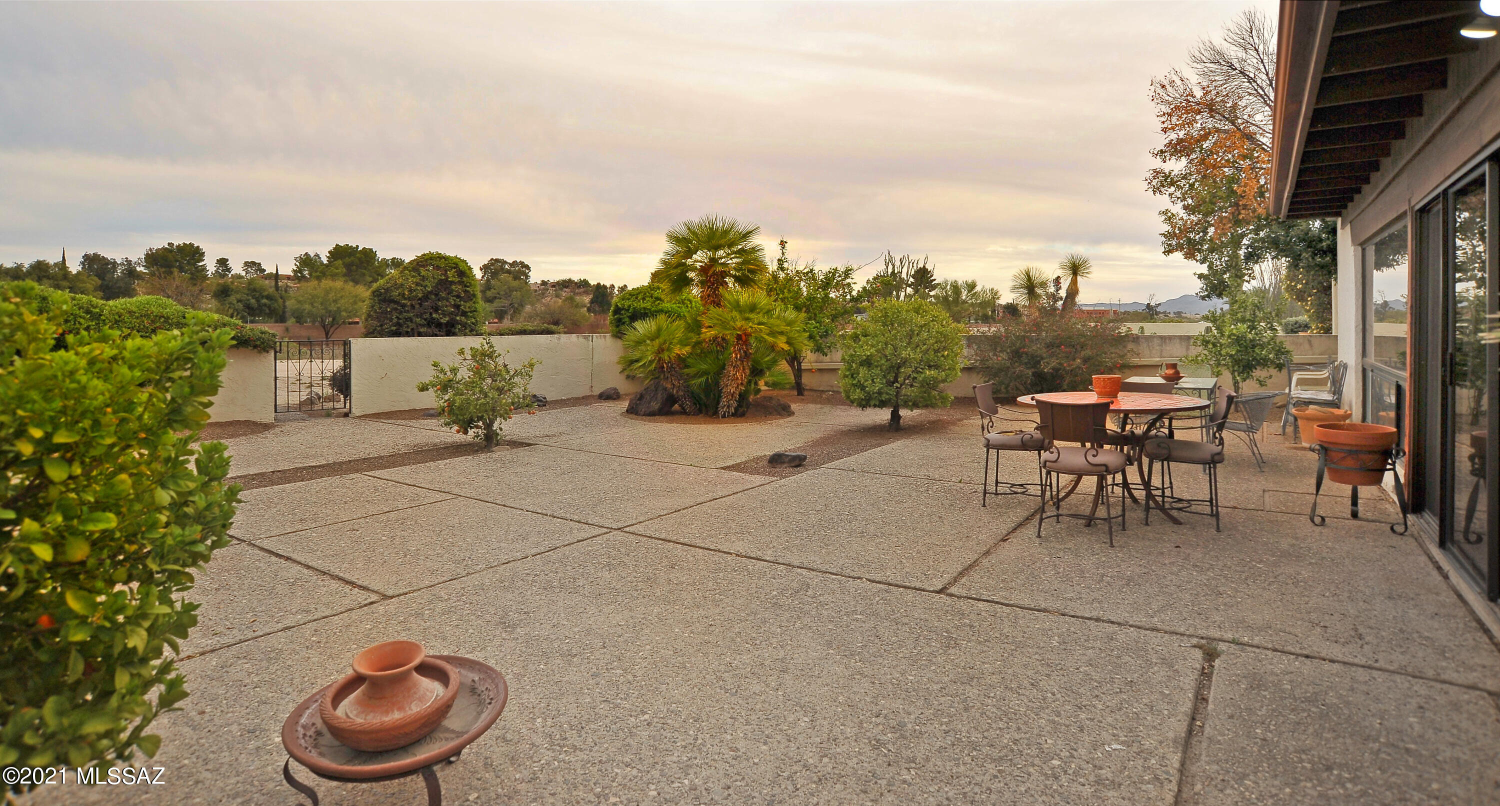 Casas Del Oro Norte (89-130) - Residential