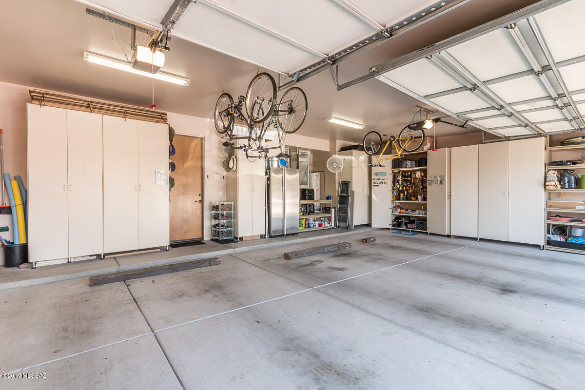 Sabino Mountain (1-290) - Residential