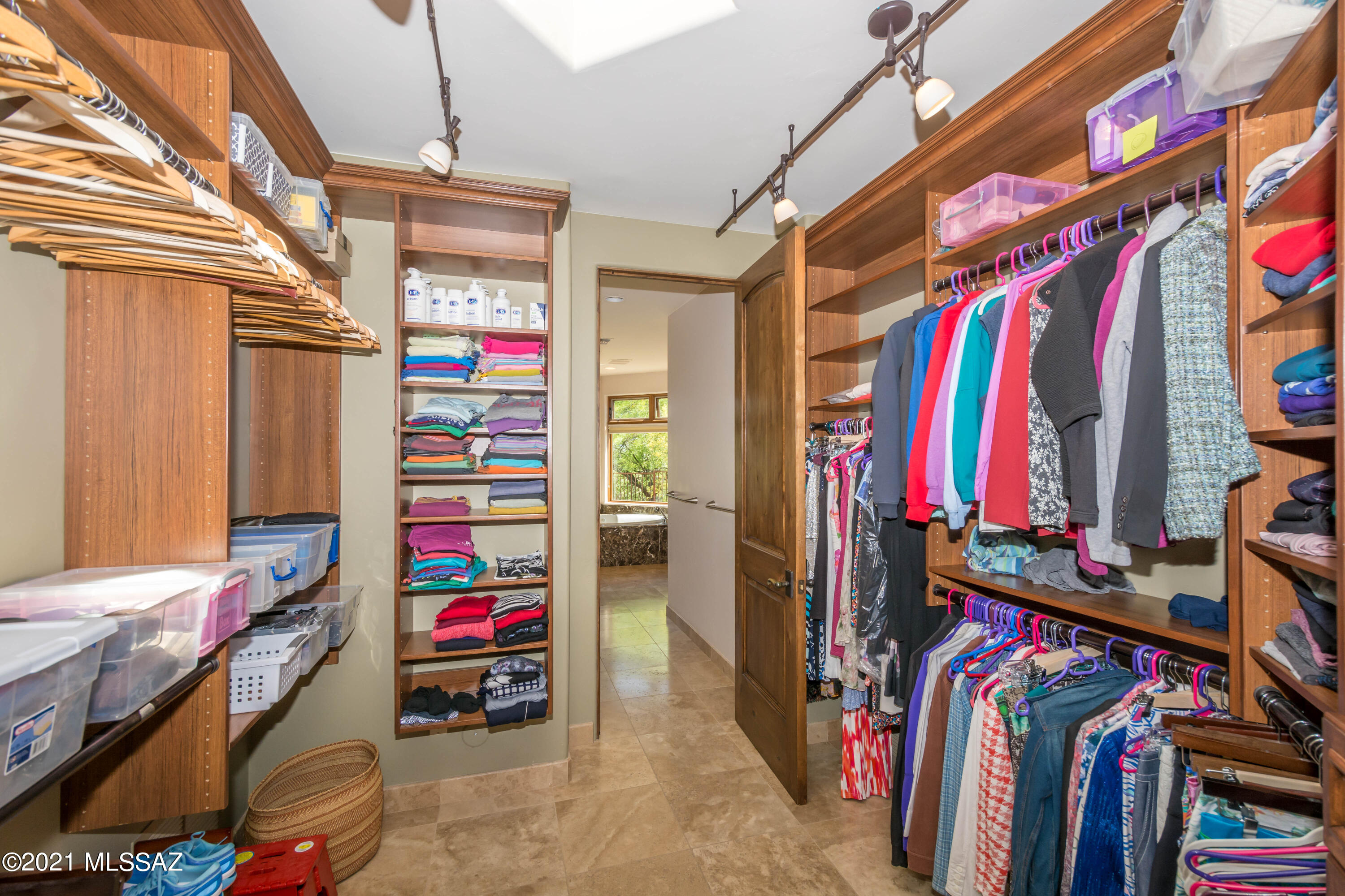 Honey Bee Canyon Estates - Residential