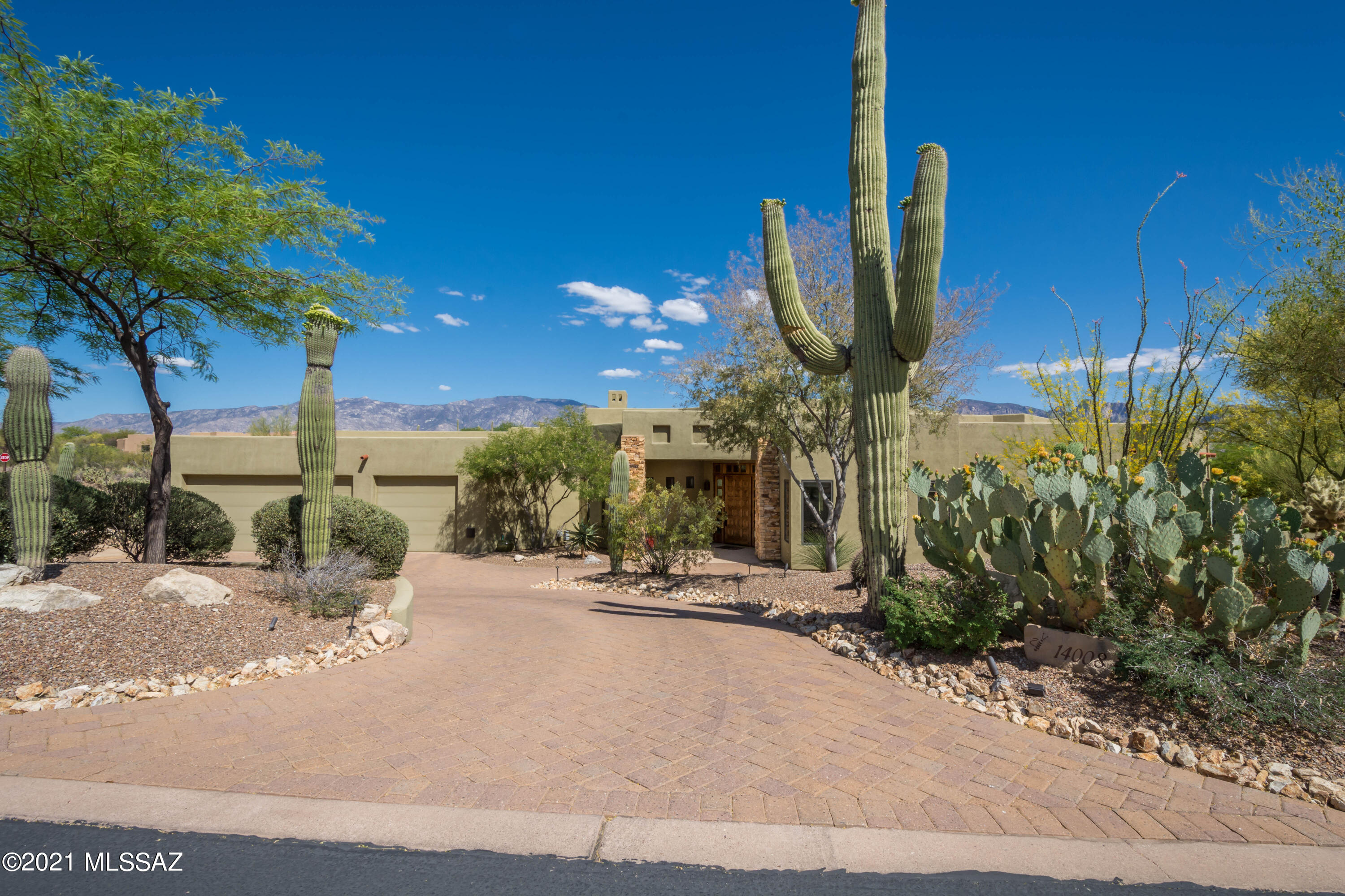 Honey Bee Canyon Estates - Residential