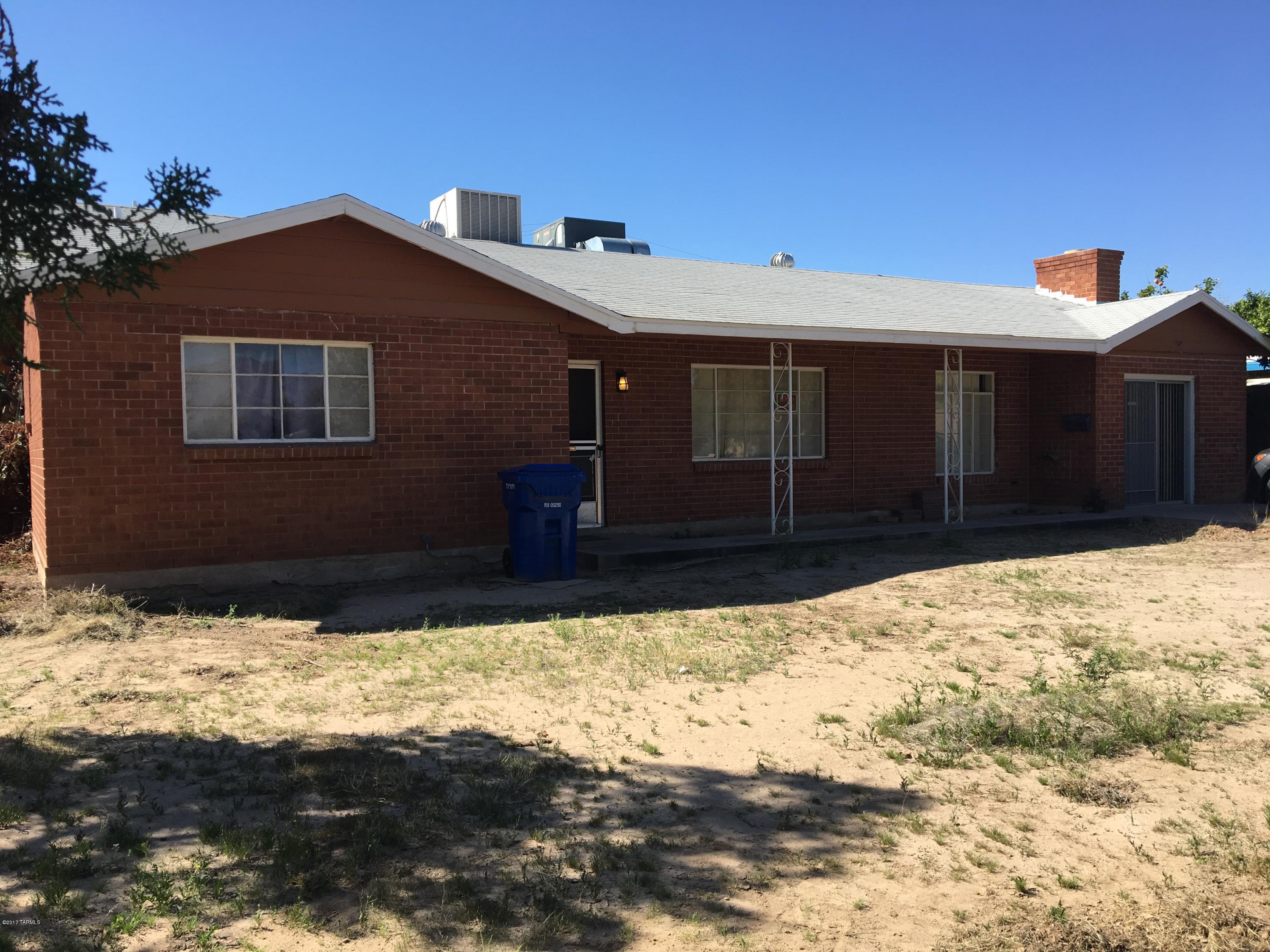 Attention all investors, this diamond in the rough is waiting for your special touch. This 3 bed. 2bath home is centrally located near bus-lines, schools and shopping.  It has newer floors, air conditioner and huge work shop on back.  Call to make appointment.