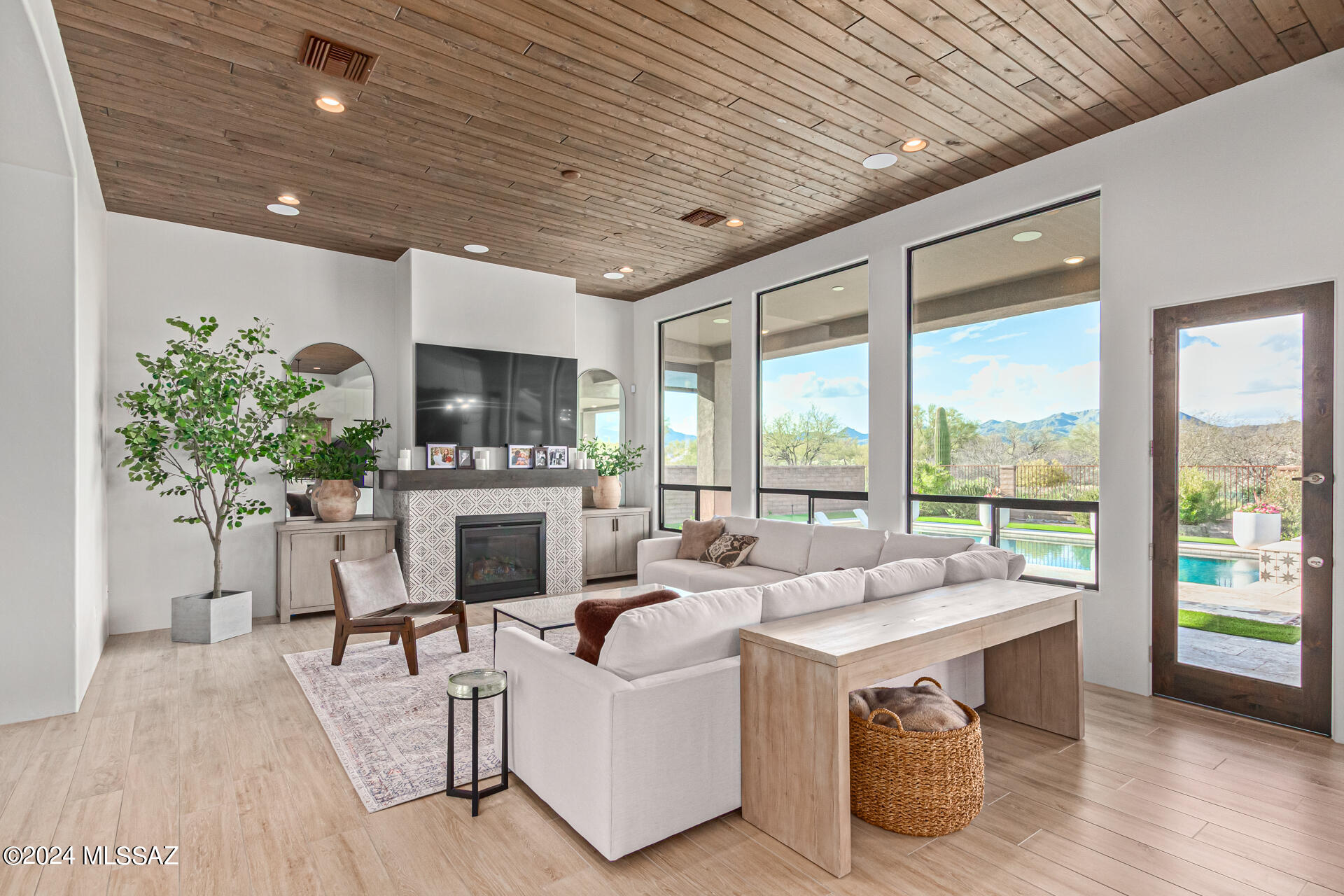 La Canada Ridge Subdivision - Residential