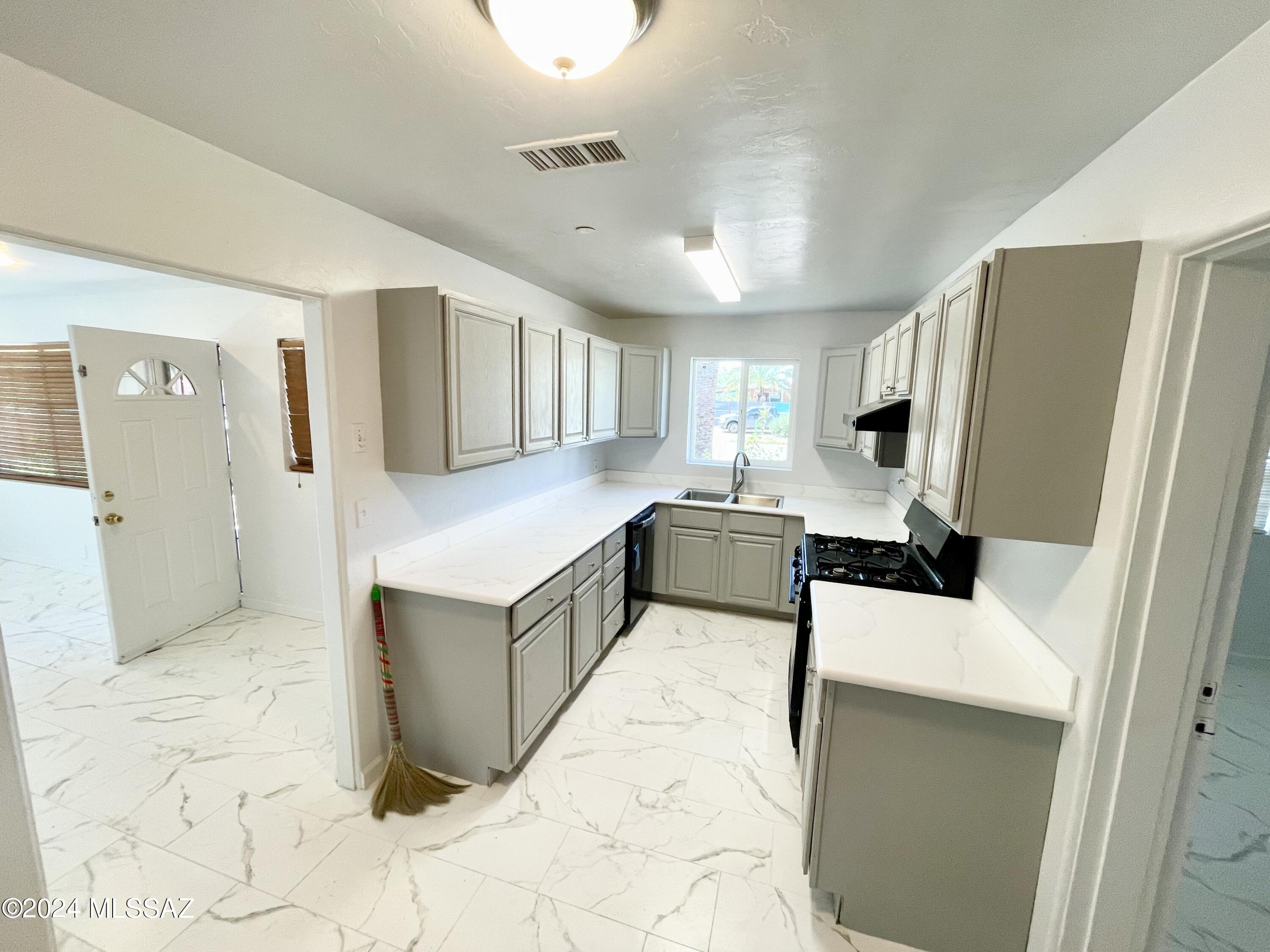 Washington Heights Resub. - Residential Lease