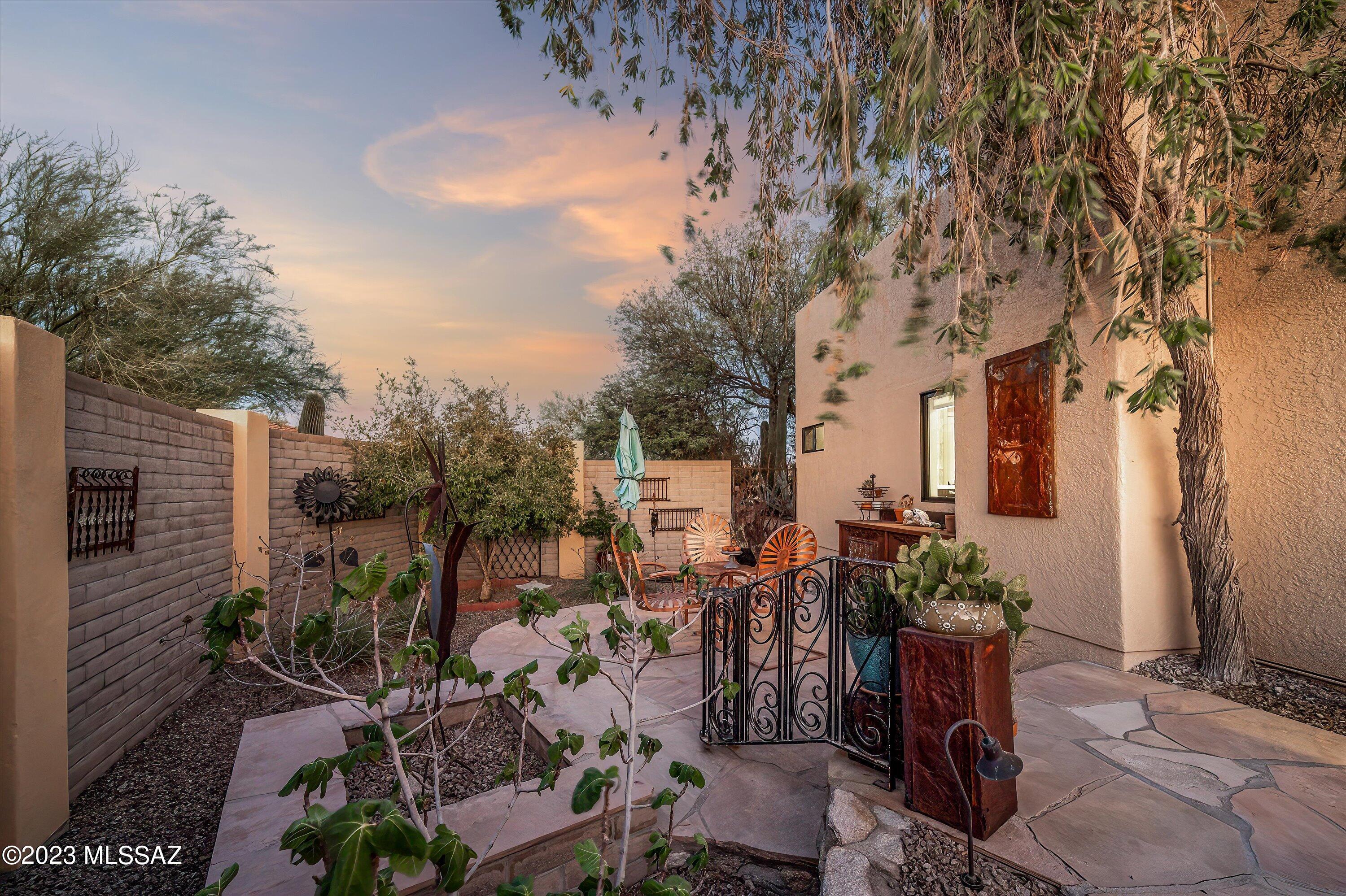 La Buena Vida Estates (1-37) - Residential