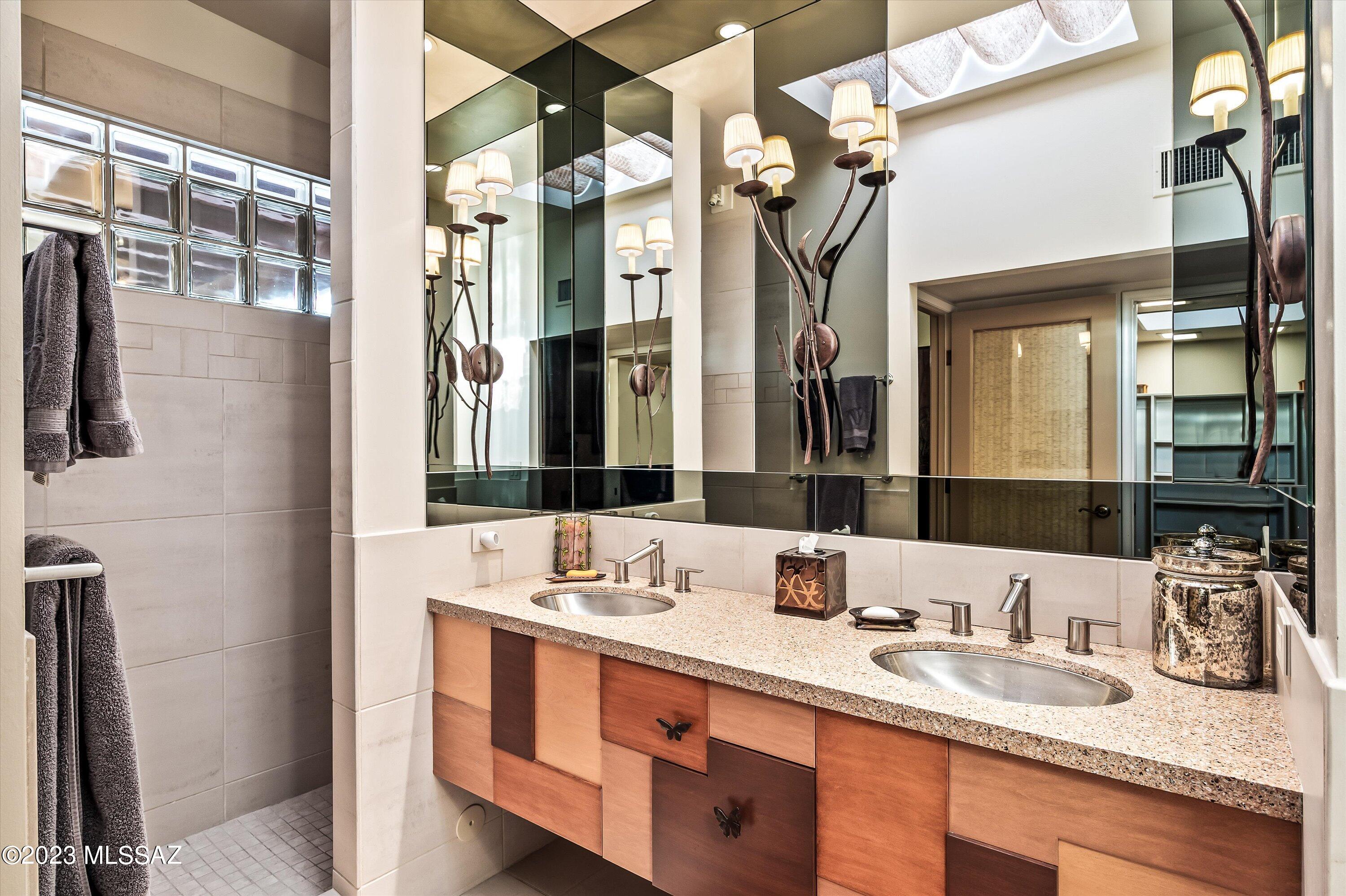 La Buena Vida Estates (1-37) - Residential