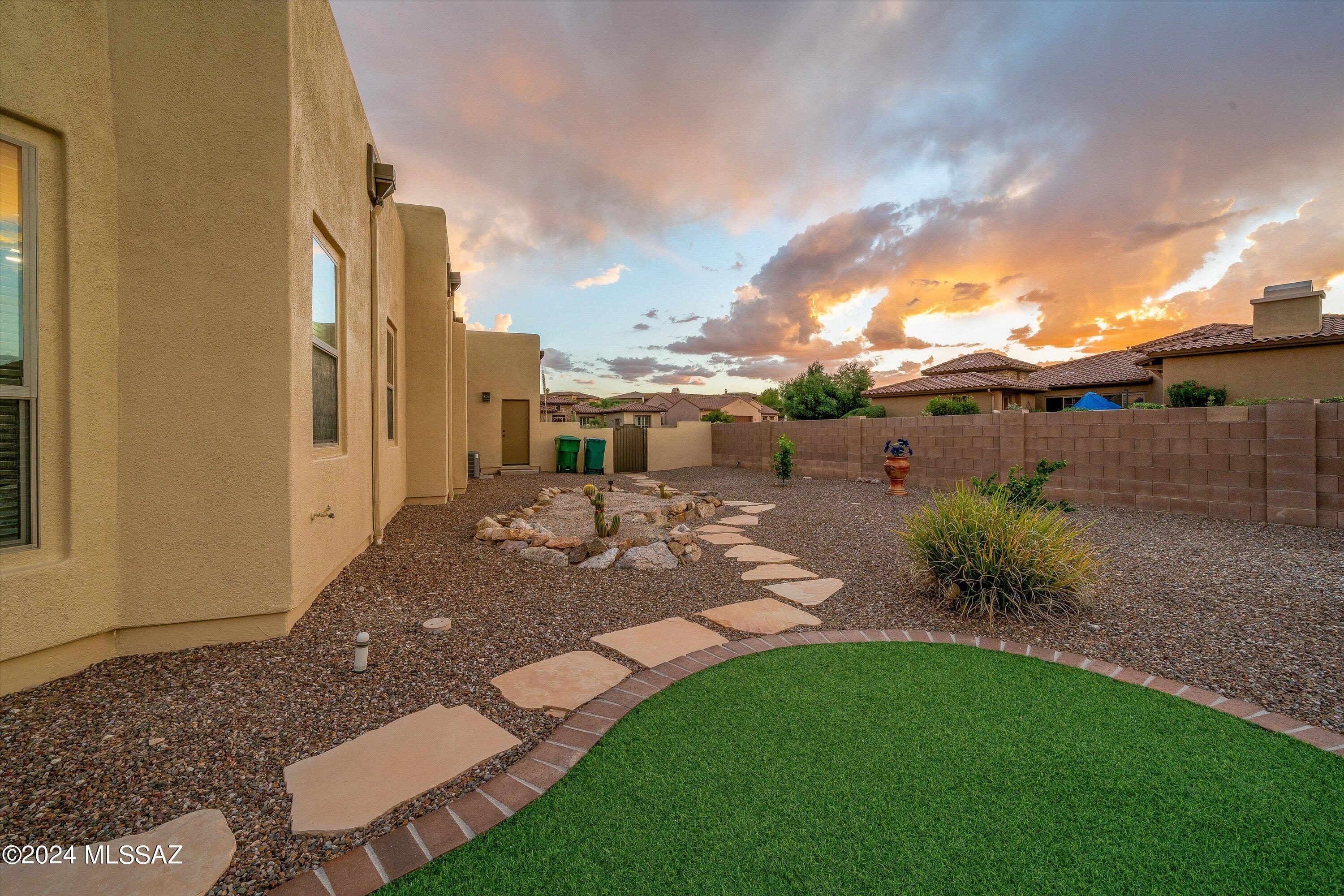 Saddlebrooke - Residential