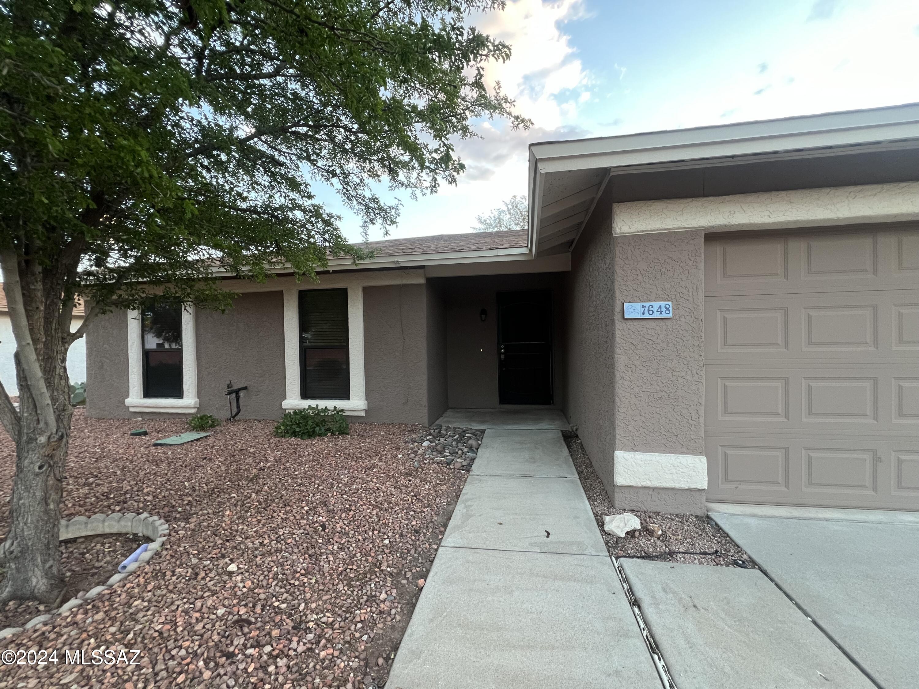AVAILABLE NOW! ** All Atlas Real Estate residents are enrolled in the Resident Benefits Package (RBP) at a monthly rate of $60/month with a one-time utility set-up fee of $30. Fee includes Renters Insurance, HVAC air filter delivery (for applicable properties), utility concierge service making utility connection a breeze during your move-in, our best-in-class resident rewards program, and much more! More details upon application. ** Pet Policy: (Pet screening application required) Pets accepted! $300 one time pet fee (per pet) is due at the time of move in. As low as $35 monthly pet rent (per pet).