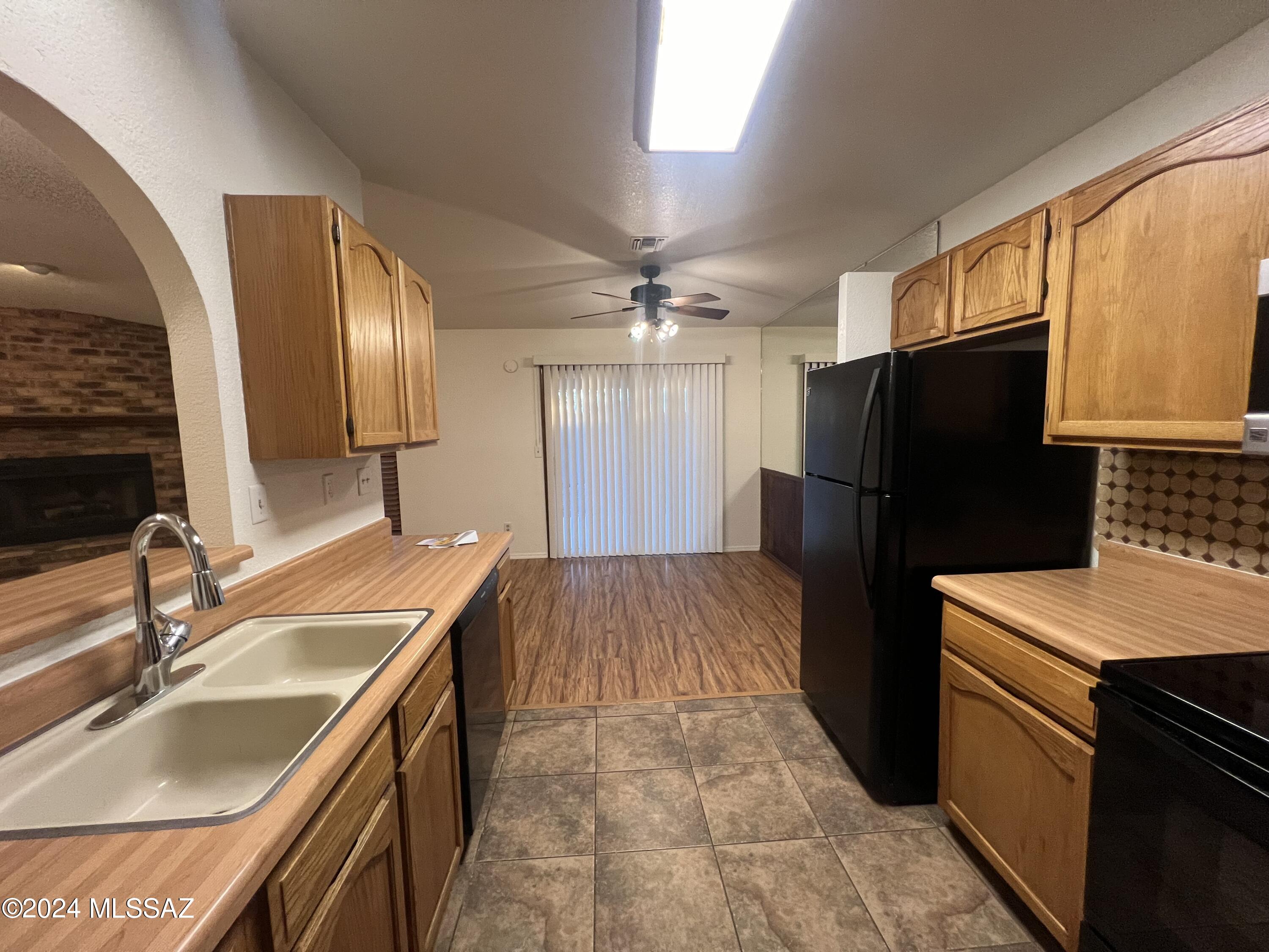 Rancho Antigua (1-534) - Residential Lease