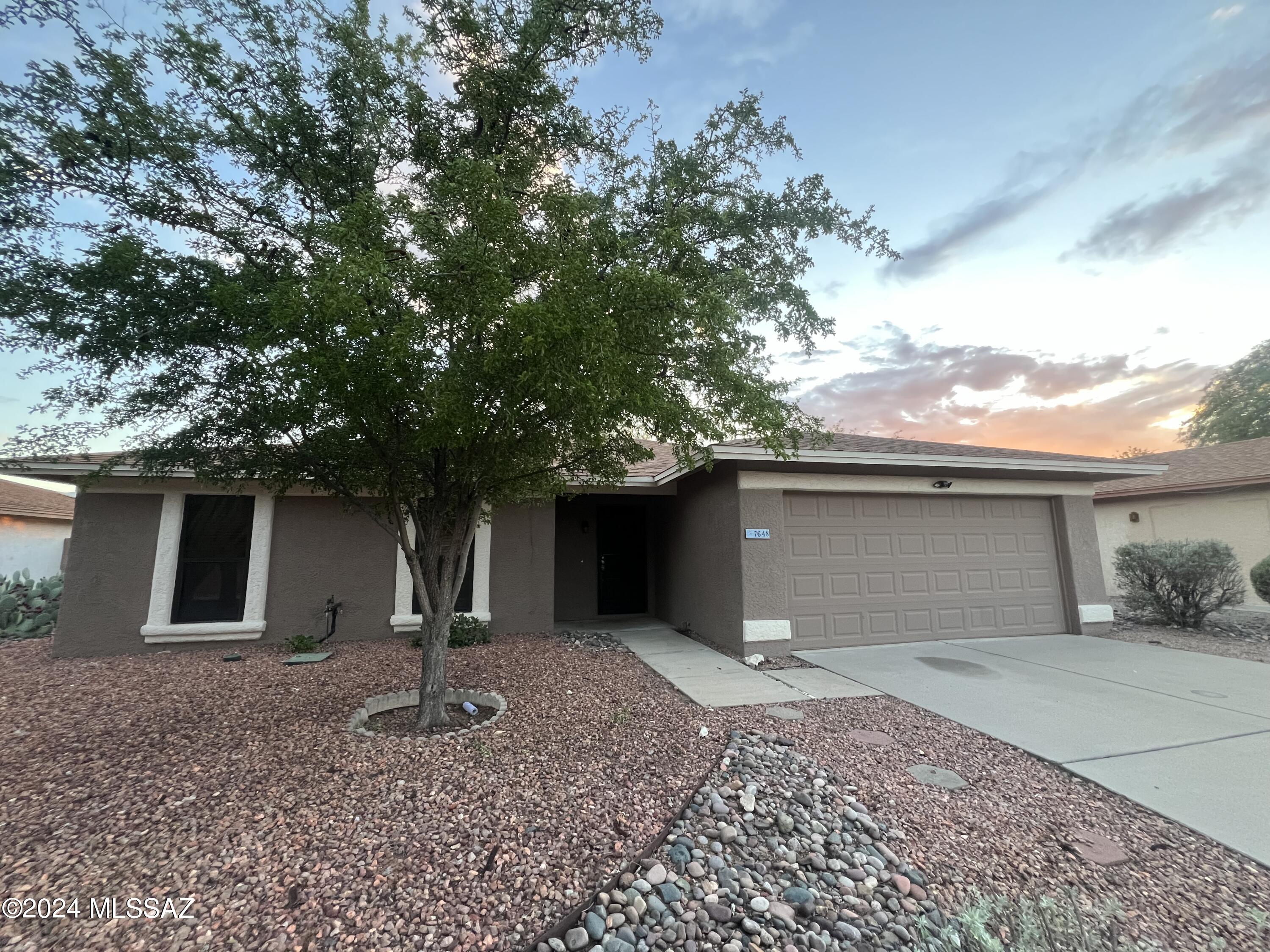Rancho Antigua (1-534) - Residential Lease