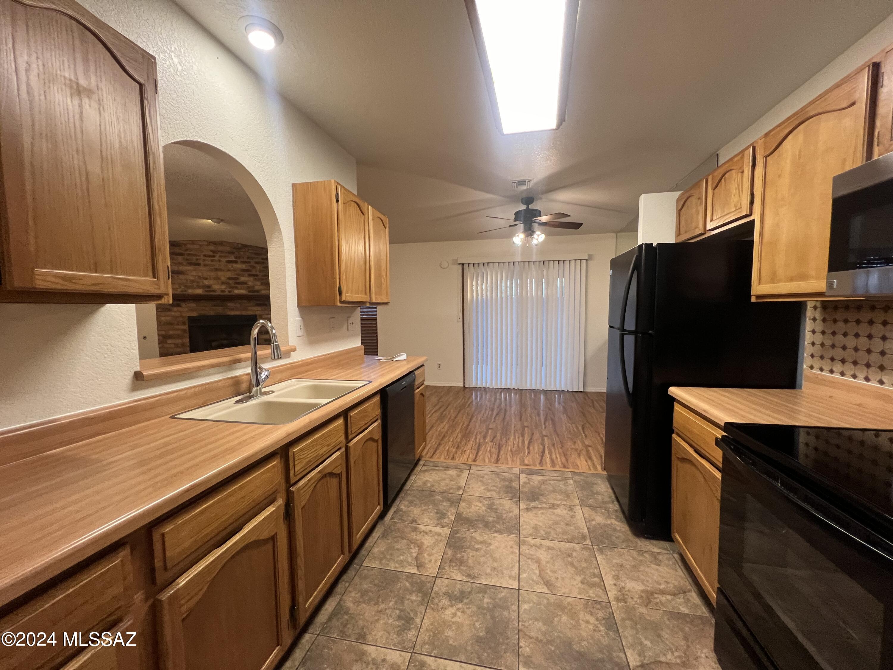 Rancho Antigua (1-534) - Residential Lease