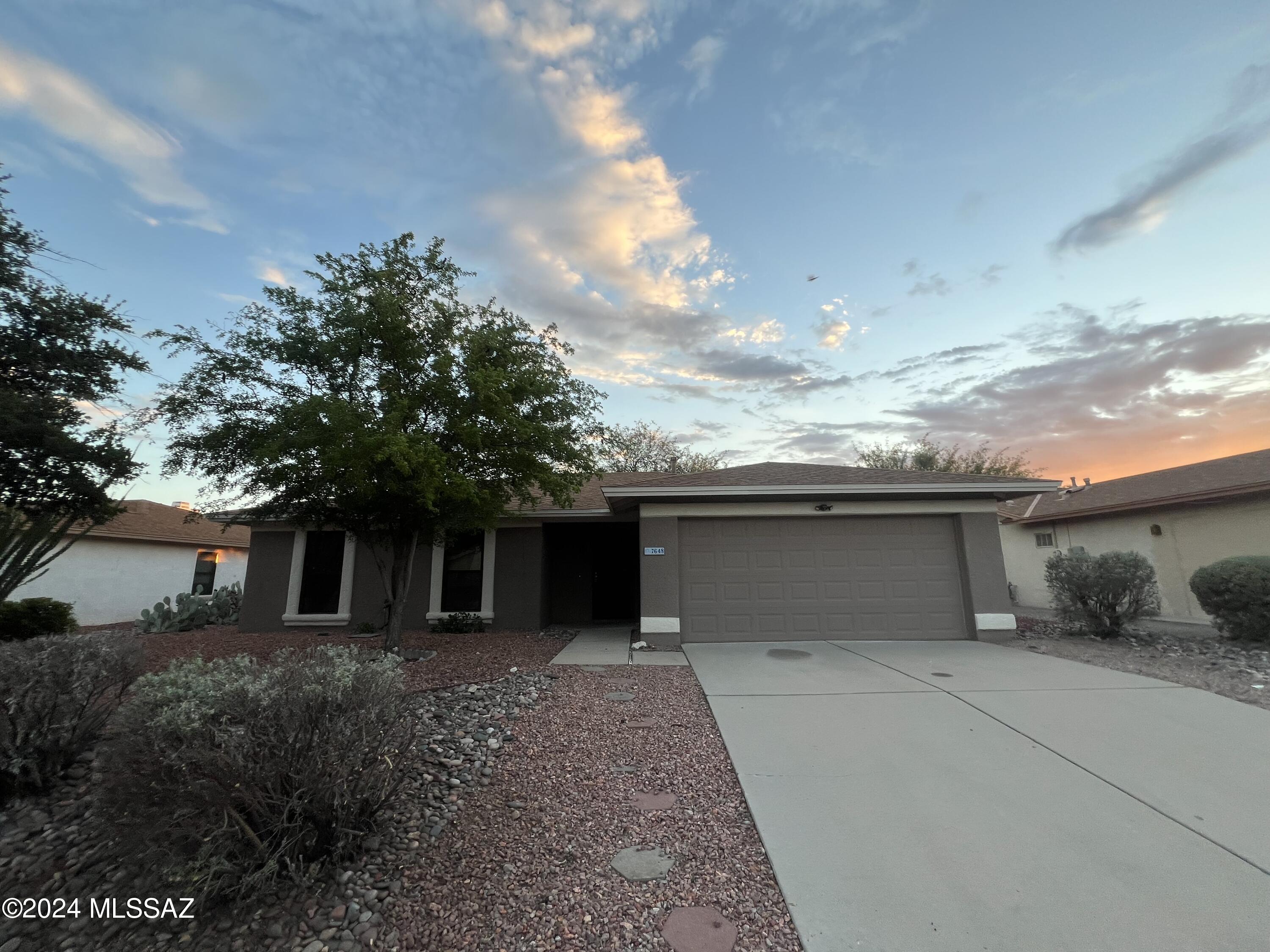Rancho Antigua (1-534) - Residential Lease