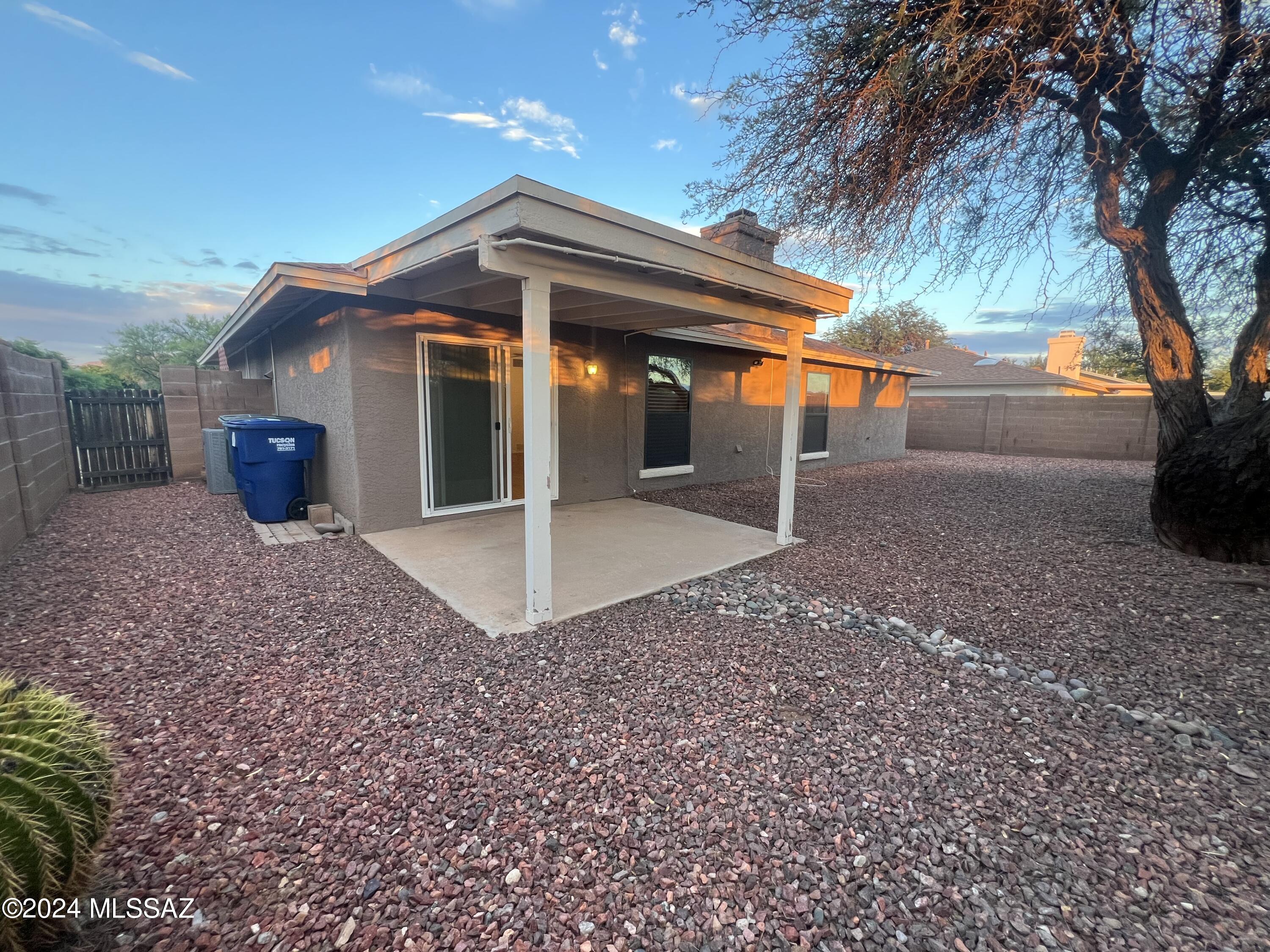 Rancho Antigua (1-534) - Residential Lease