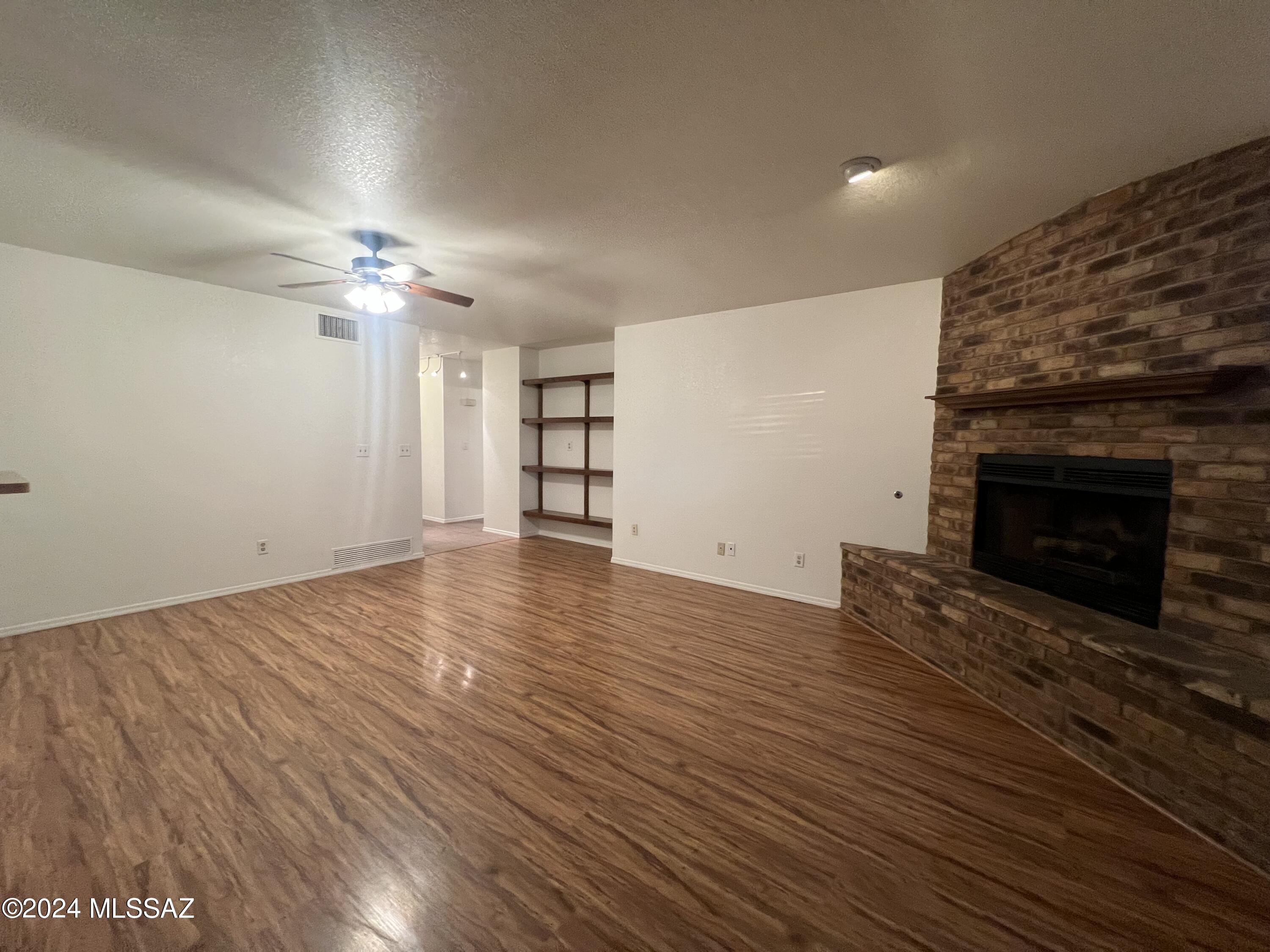 Rancho Antigua (1-534) - Residential Lease