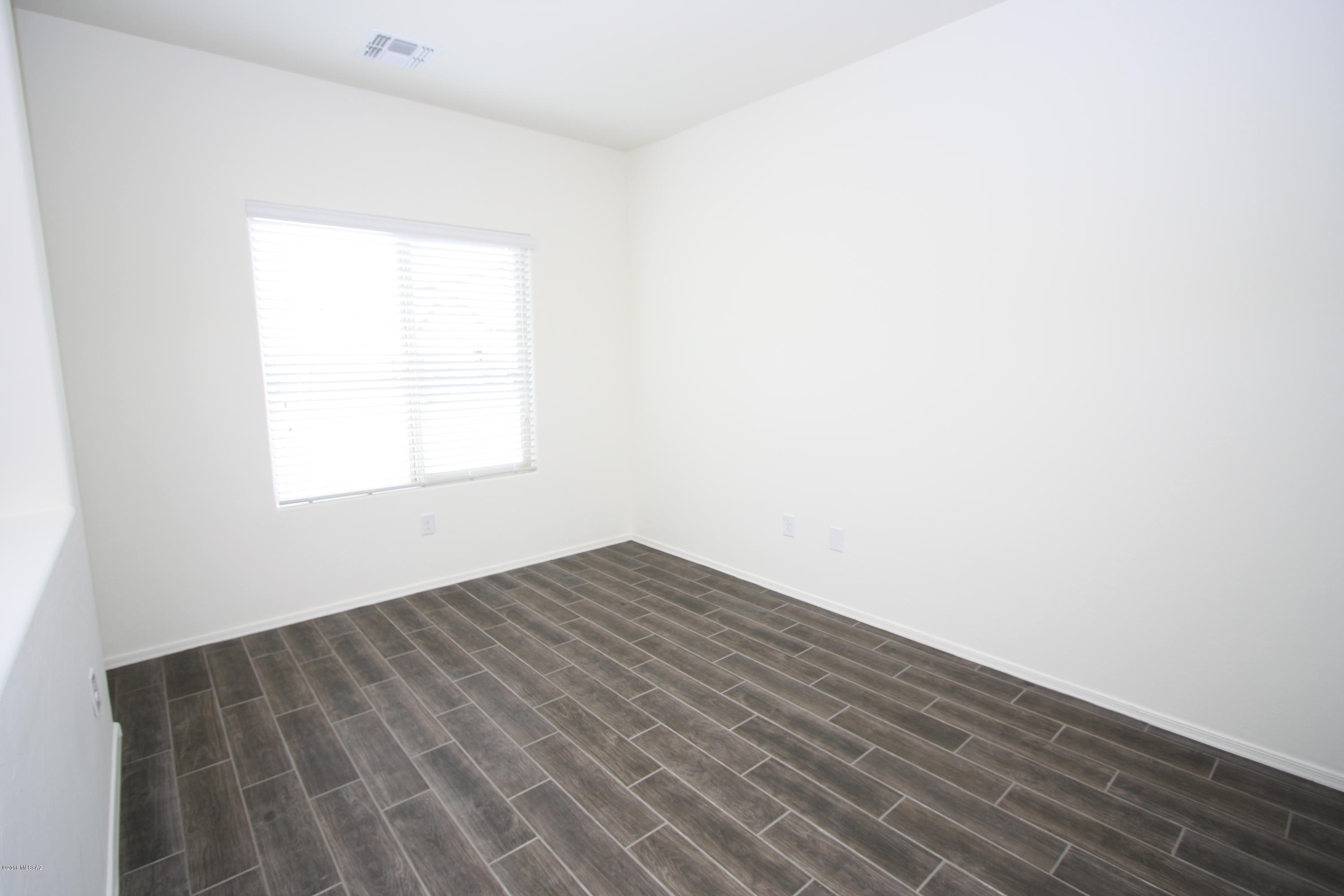 Saguaro Bloom Block 4 - Residential Lease