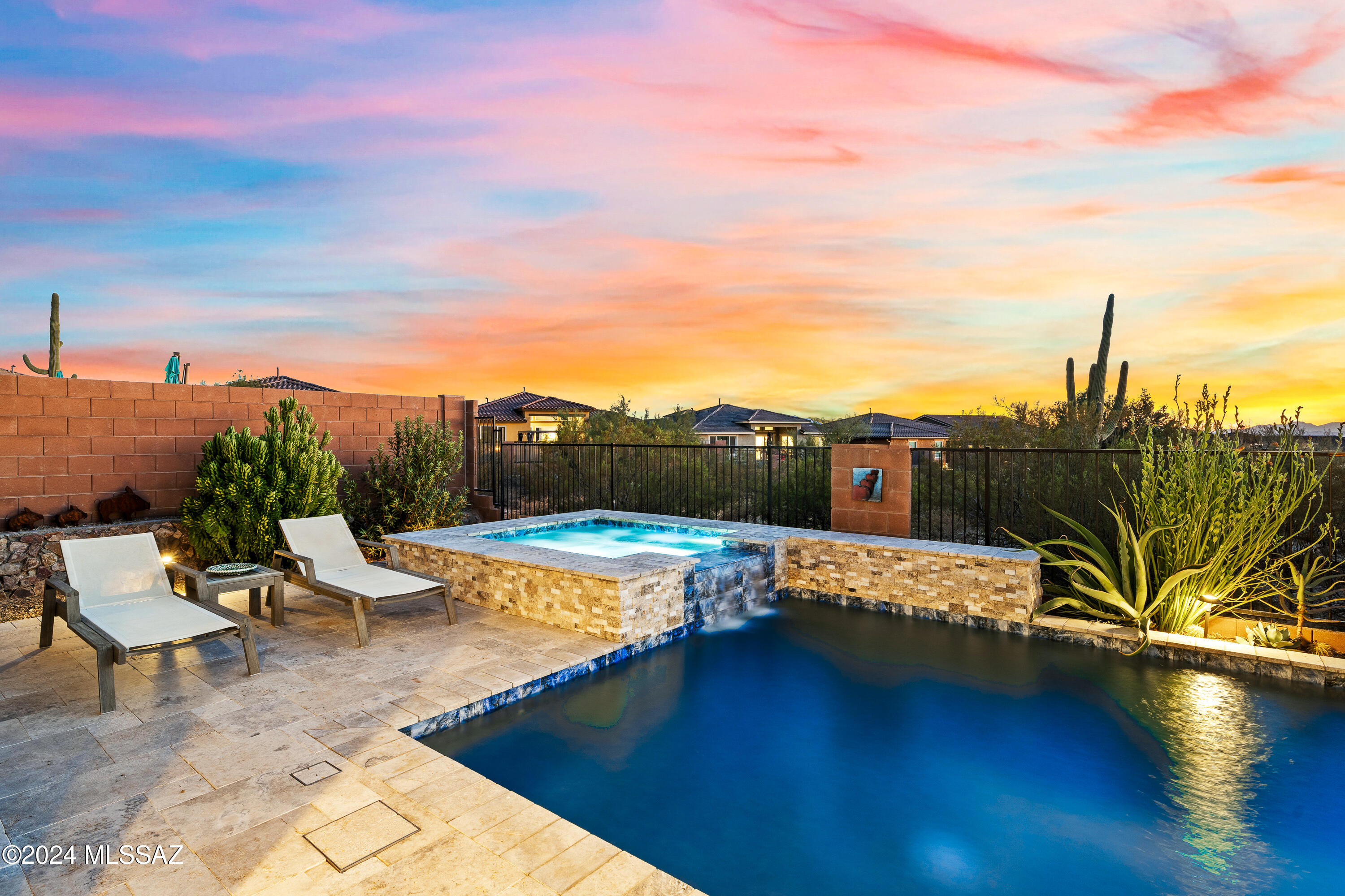 Blue Agave At Dove Mountain - Residential