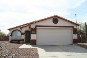 Turn key- move in ready! 3BR/2BA, 2 car garage in Desirable Rancho Escondido subdivision. HOA $60/MO Includes pool, basketball & play ground. Solar is leased and is in YR 7 of 20 @ $107.77/MO. (see attached TEP bills) Home includes new dishwasher, new above range microwave, newer HVAC, water heater, flooring and interior paint. Post tension slab. Includes storage shed. Some furniture available.