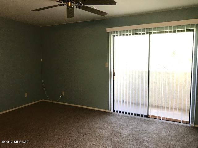 Las Lomitas Townhouses - Residential Lease