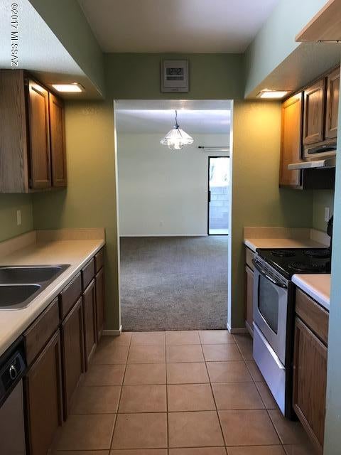 Las Lomitas Townhouses - Residential Lease