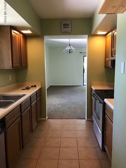 Las Lomitas Townhouses - Residential Lease