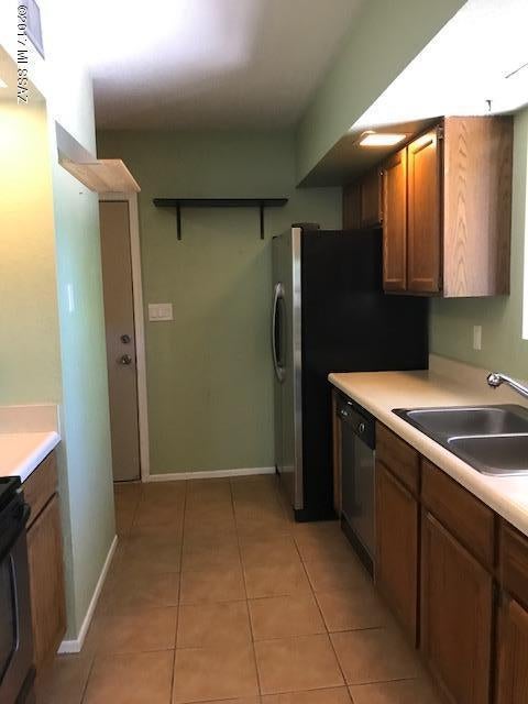 Las Lomitas Townhouses - Residential Lease