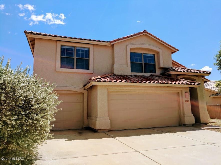 Beautiful 4 bedroom home on the East side, close to shopping and parks. The backyard is an entertainer's delight! Granite counters in the kitchen, fireplace in the Family room, high ceilings! Termite treatment was done earlier this year.