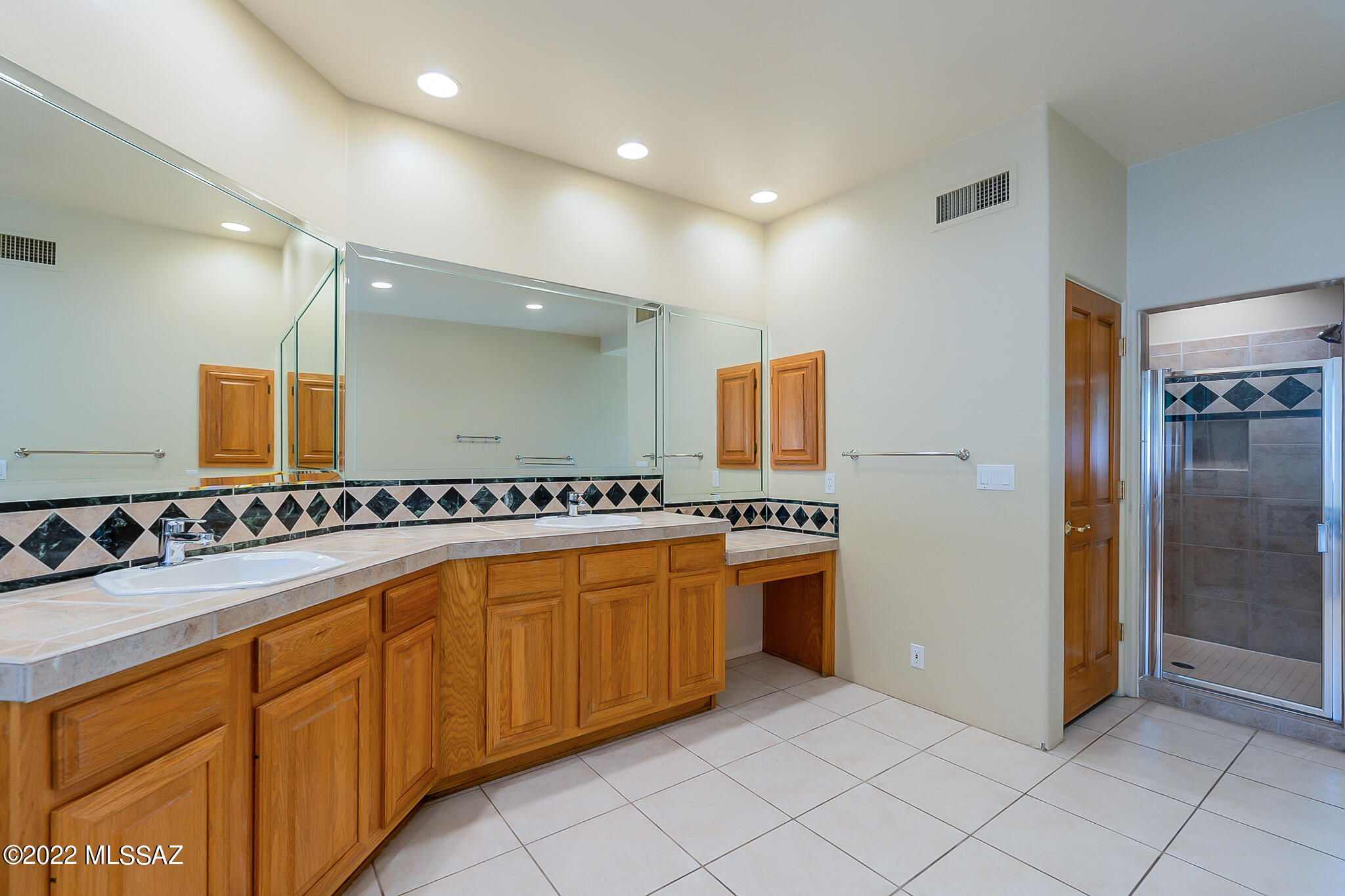 Alta Vista Village II (1-28) - Residential