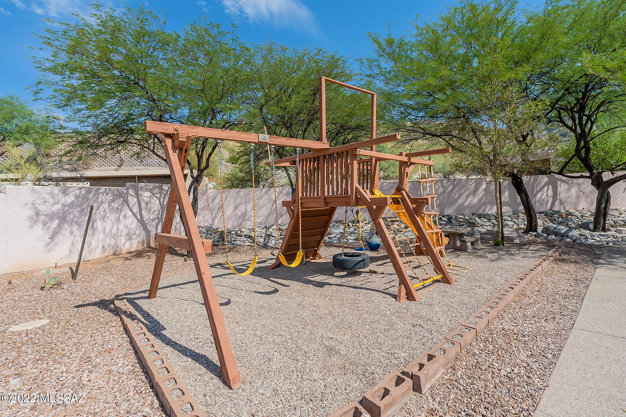 Alta Vista Village II (1-28) - Residential