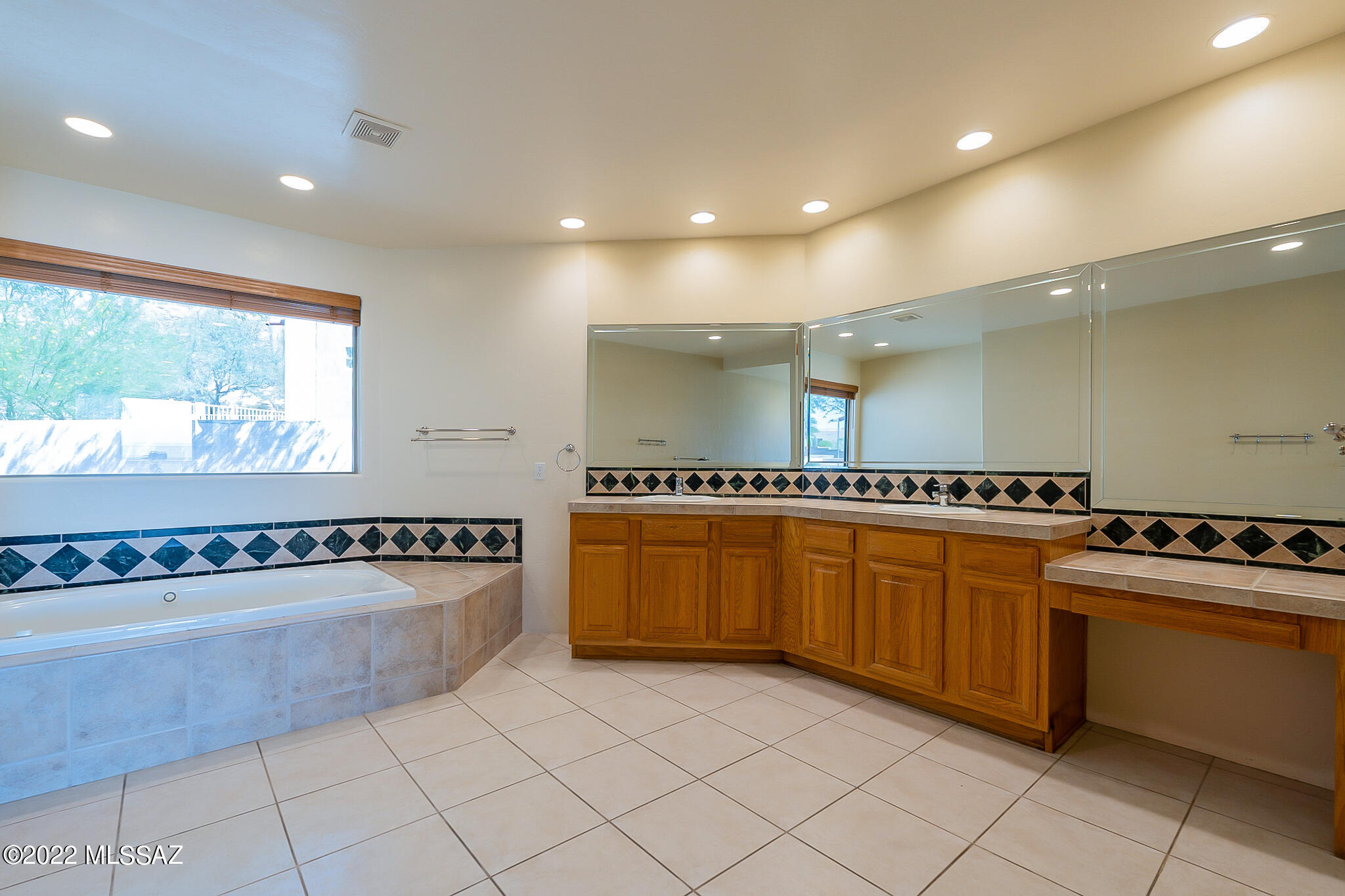 Alta Vista Village II (1-28) - Residential