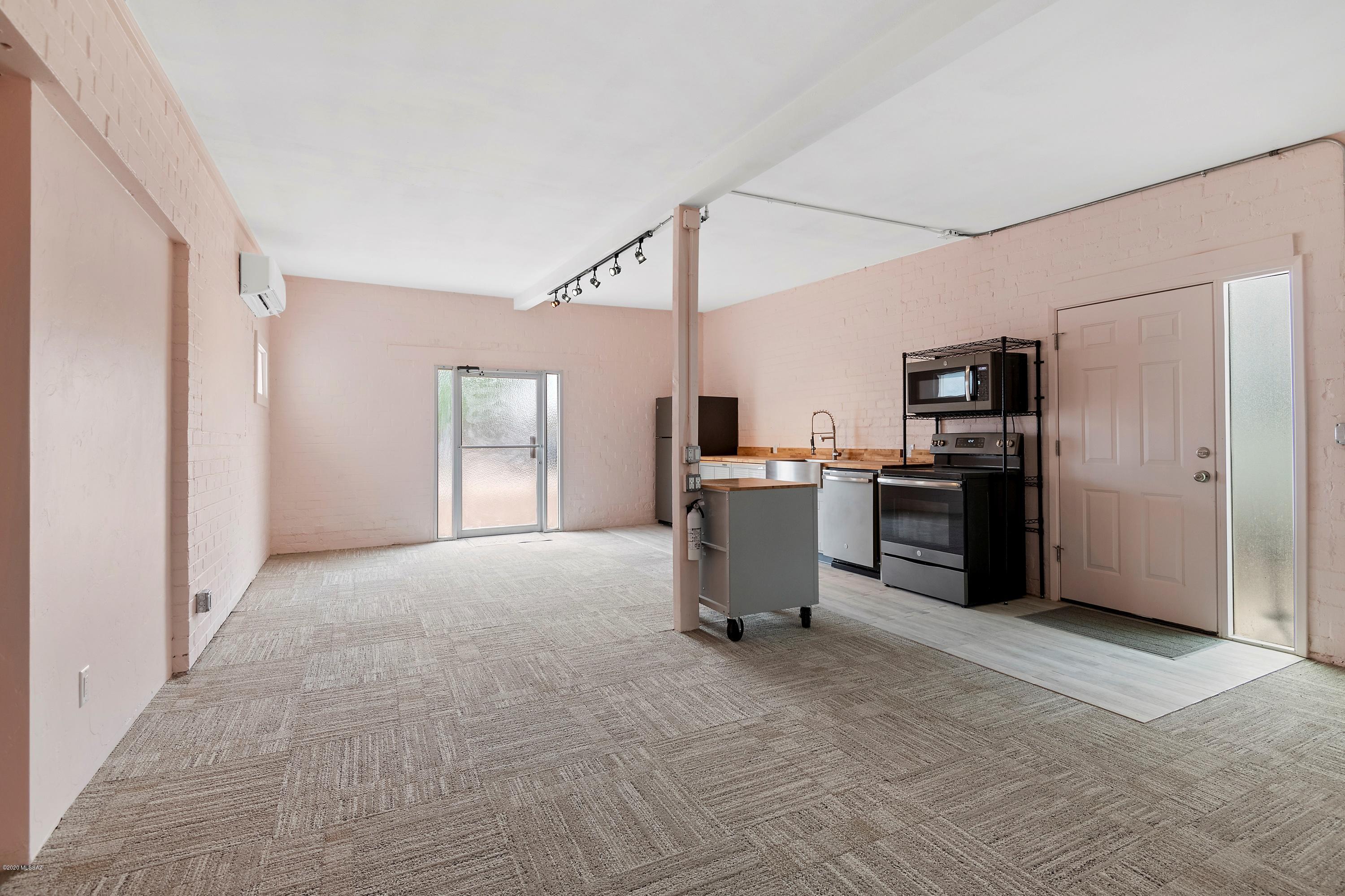 University Home Addition - Residential Lease