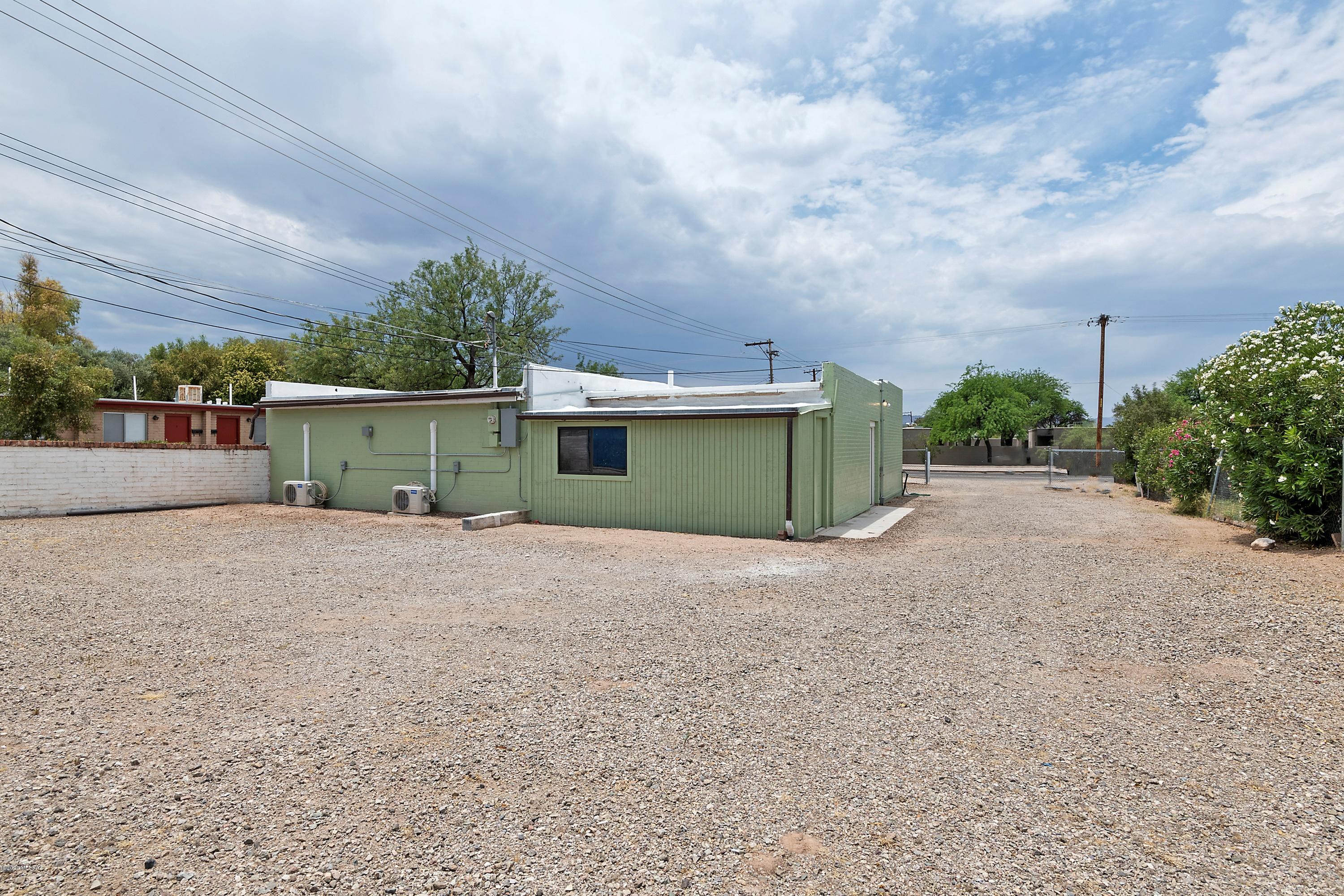 University Home Addition - Residential Lease