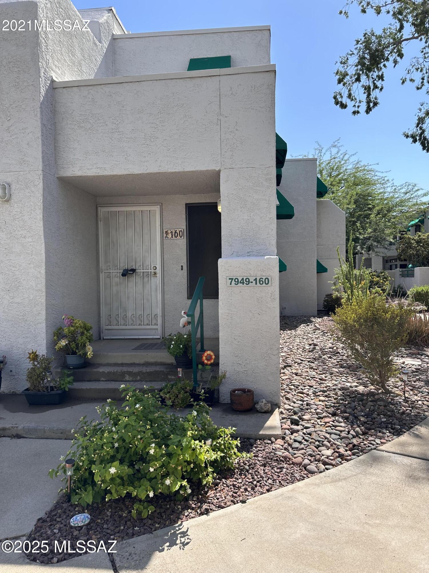 Summertree Condominiums (1-224) - Residential