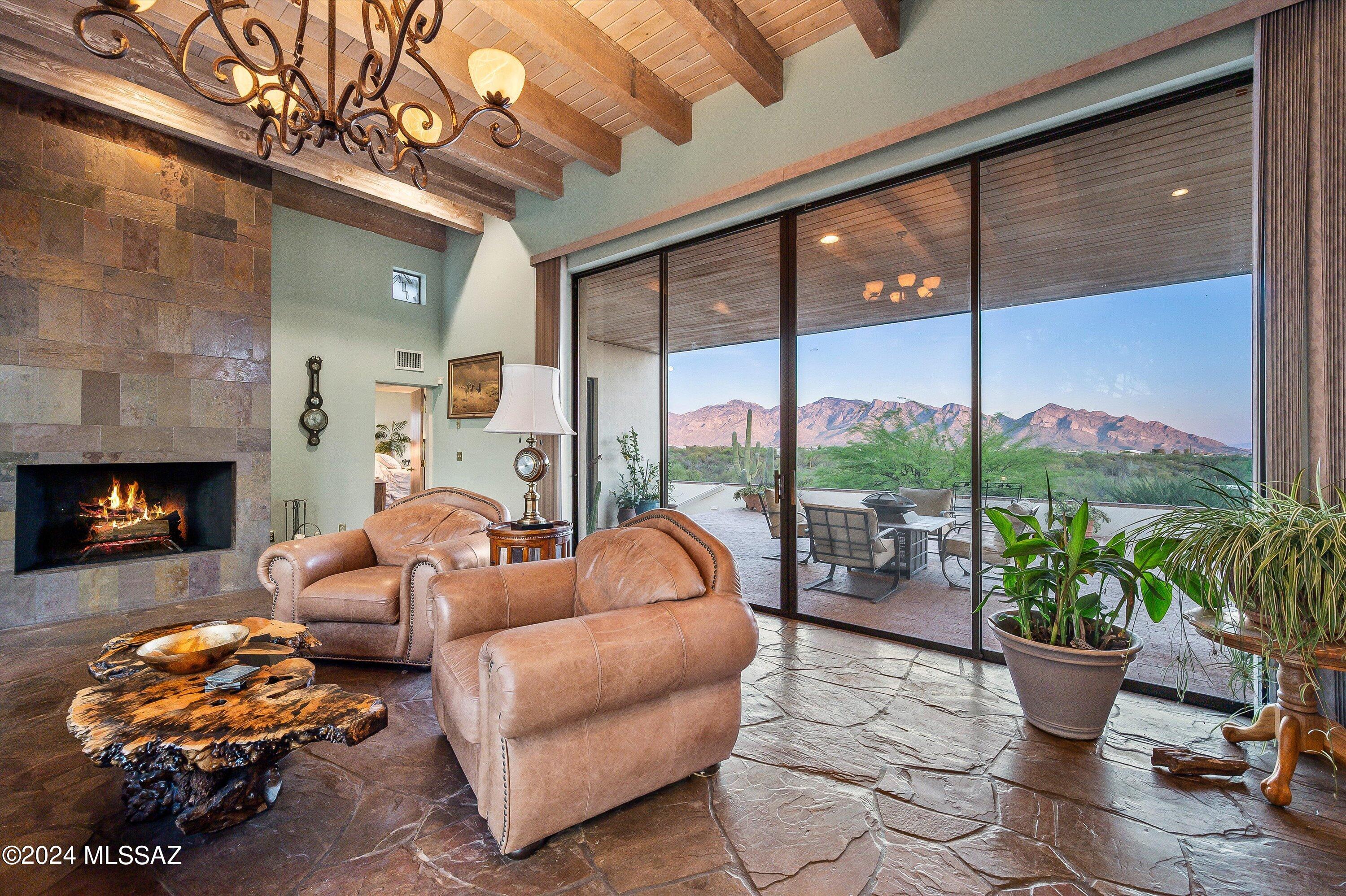 La Cholla Airpark - Residential