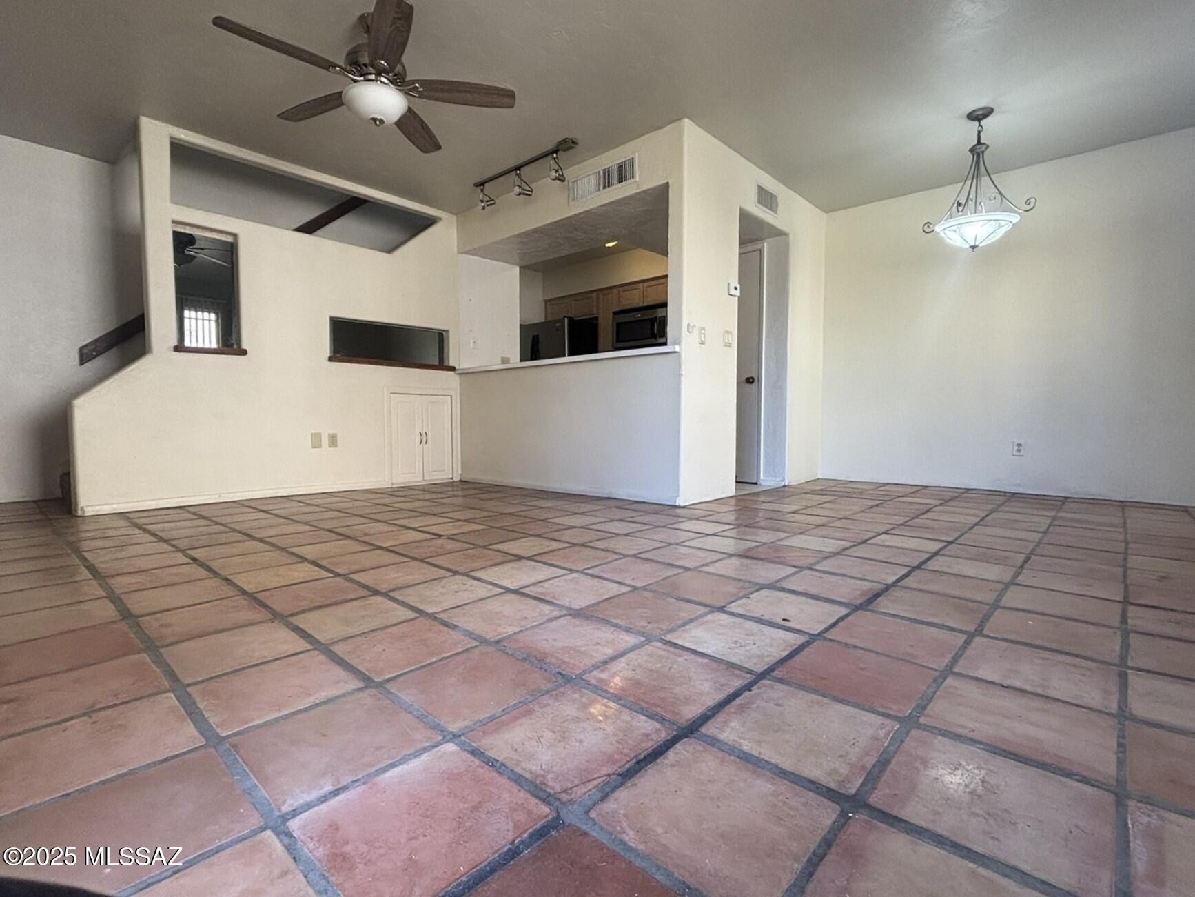 Monte Catalina Estates (1-10) - Residential Lease