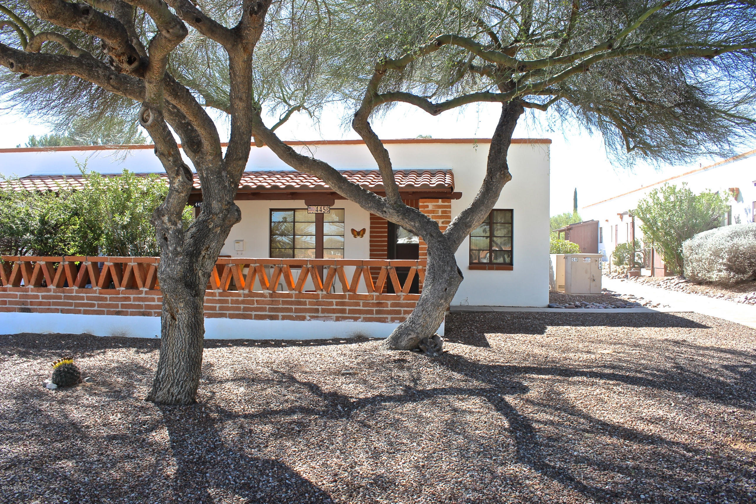 Welcome to your vacation home! Charming 1 bedroom villa is conveniently located close to shopping, churches, American Legion, and more! Enjoy all the benefits from the HOA for a nearly maintenance free seasonal home. HOA will provide water, garbage collection, termite treatment, maintenance on the whole exterior including the roof and facia, plus maintenance on the heating and cooling system, & more. This villa comes with a GVR membership to take part in many activities and clubs! Take a plunge in the refreshing neighborhood swimming pool that is with in walking distance, or just delight in a leisurely stroll in the park. Affordable way to retreat to a warmer climate during the winters months! Make sure you put on your list to see, you'll love the location. Ideal for rental income.