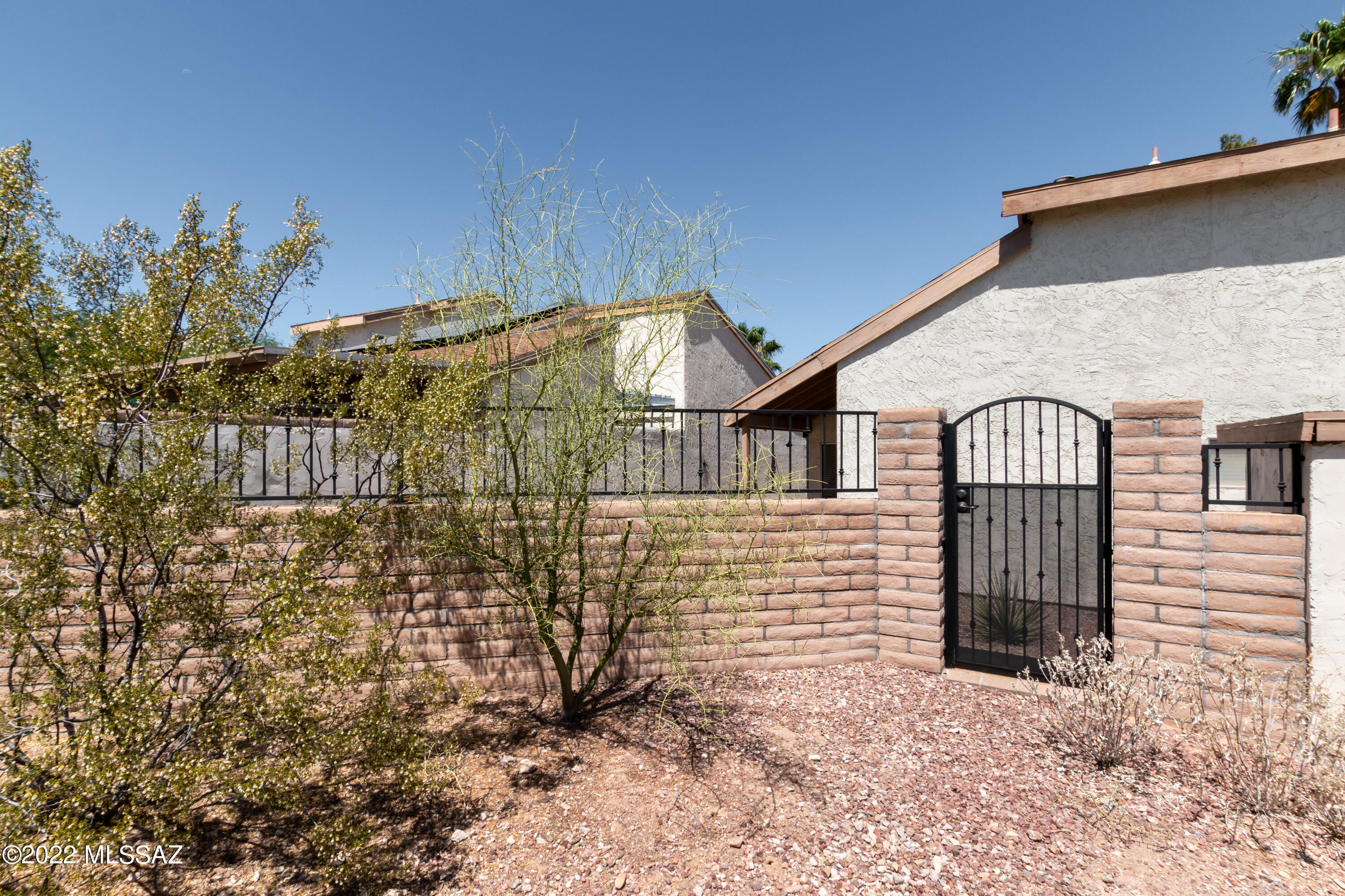Saddlewood Villas (1-102) - Residential