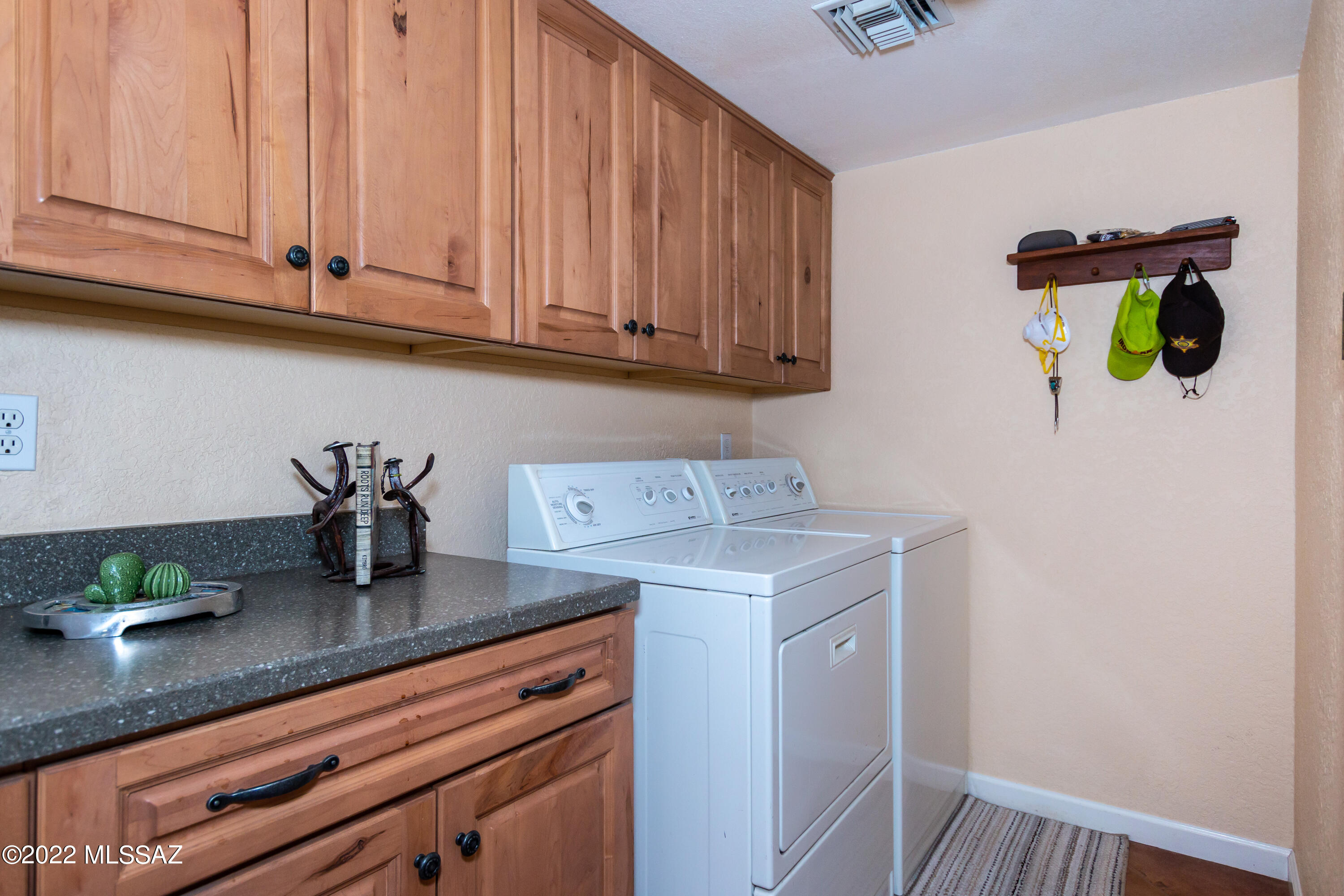 Saddlewood Villas (1-102) - Residential